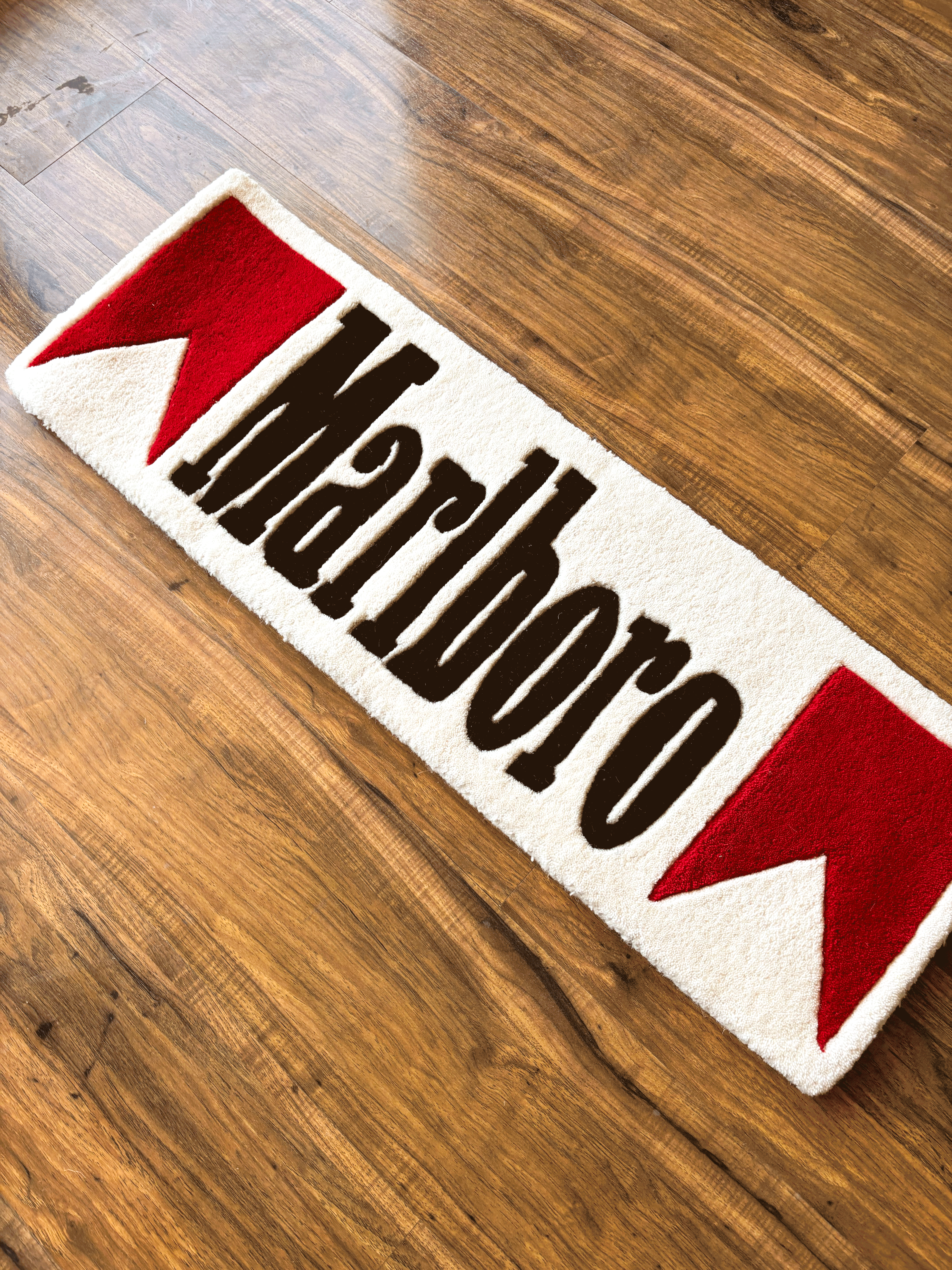 Marlboro logo Hand-Tufted Custom Rug