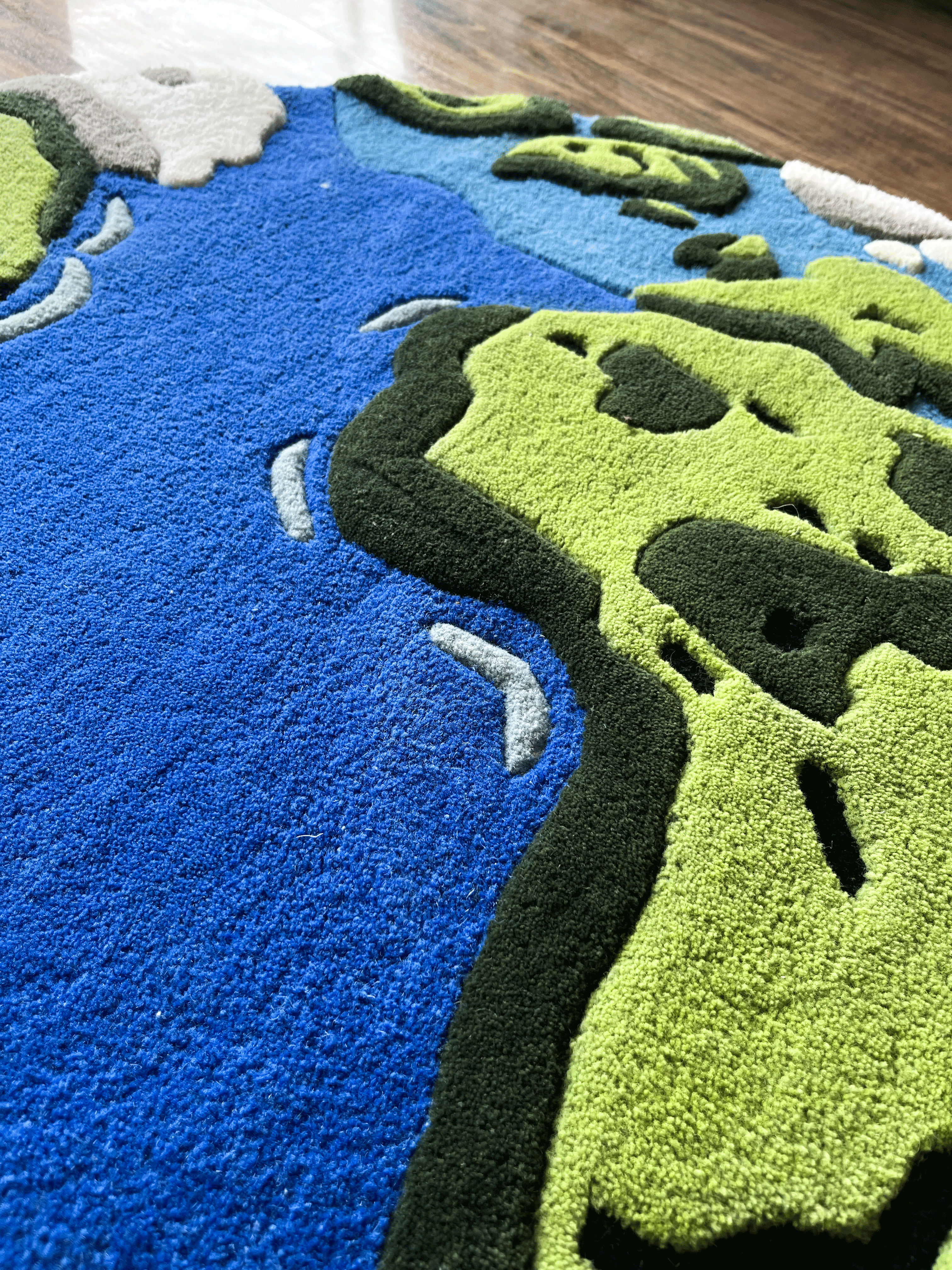 World high Low Hand Tufted Custom Rug