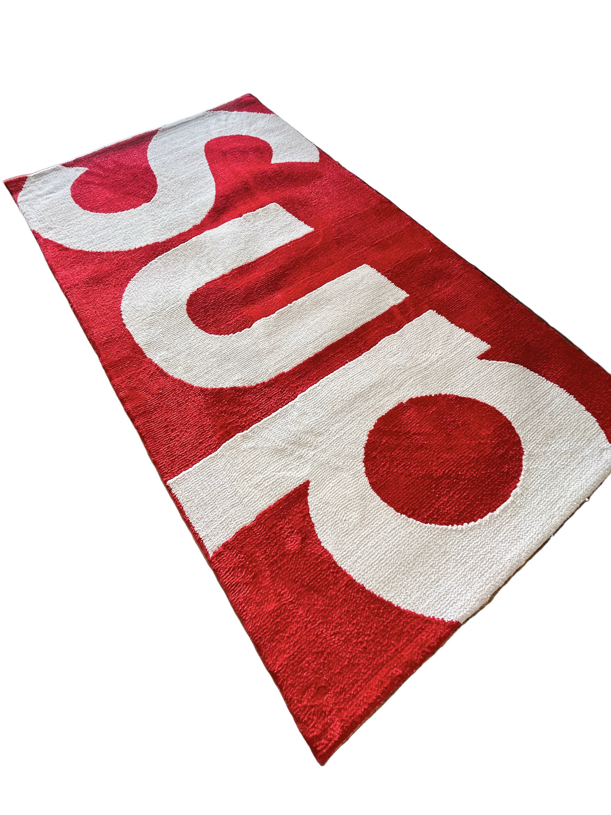 Sup Machine Made Custom Rug