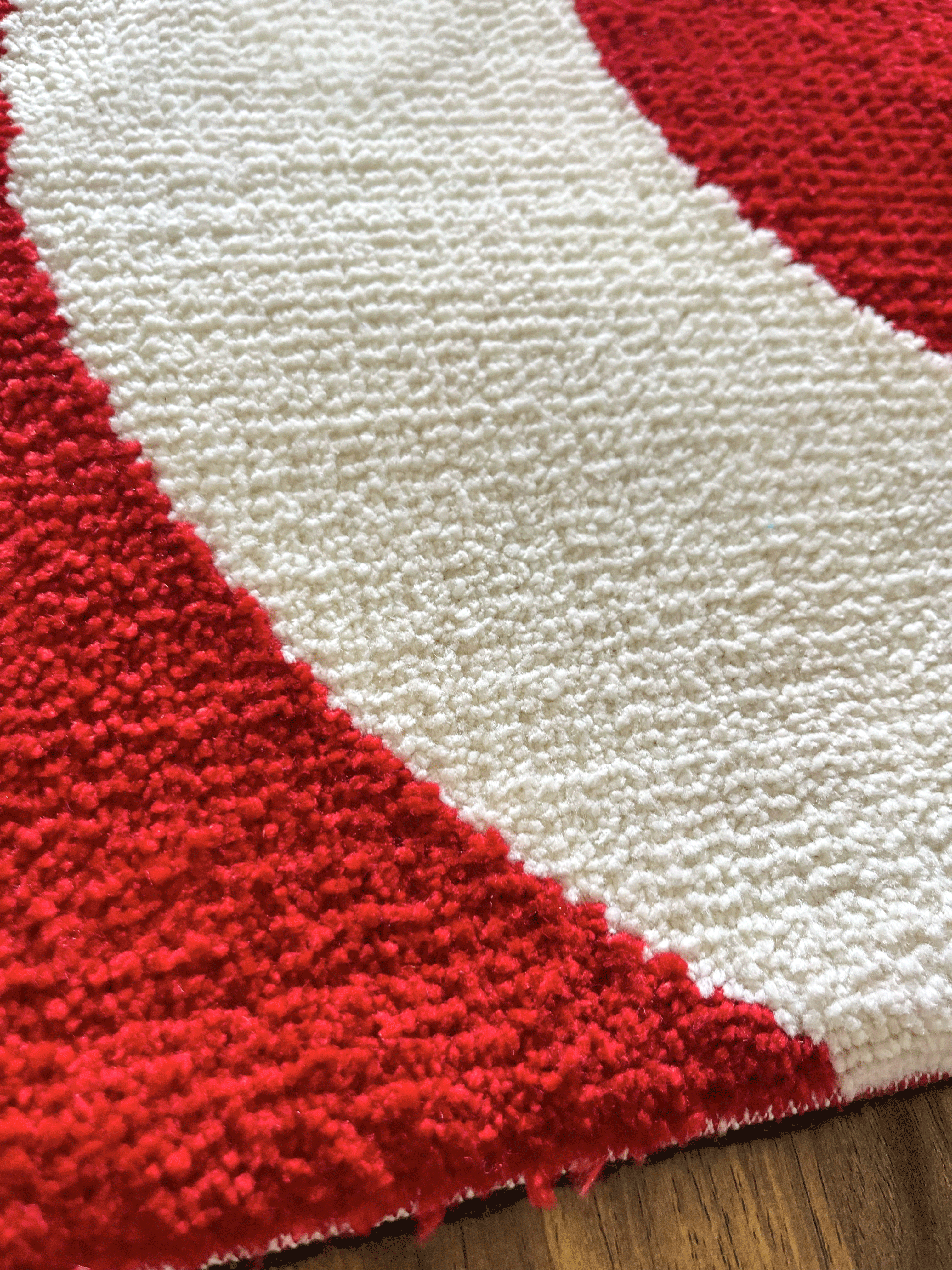 Sup Machine Made Custom Rug