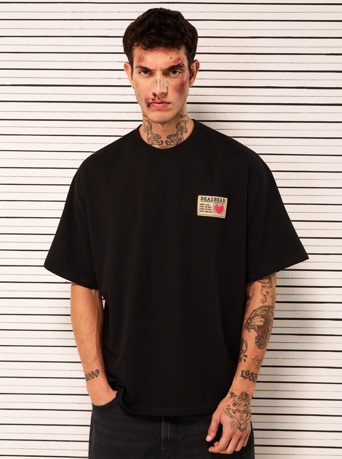 Mugshot Tee Black
