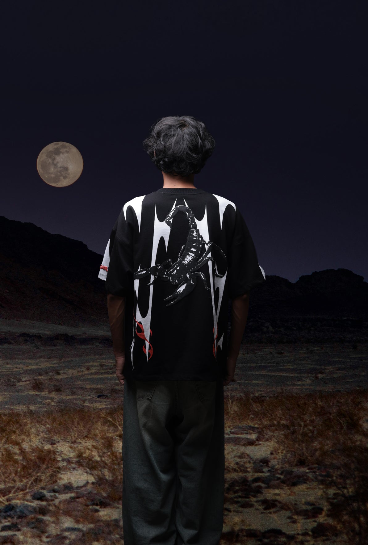 BLACK VENOM T-SHIRT