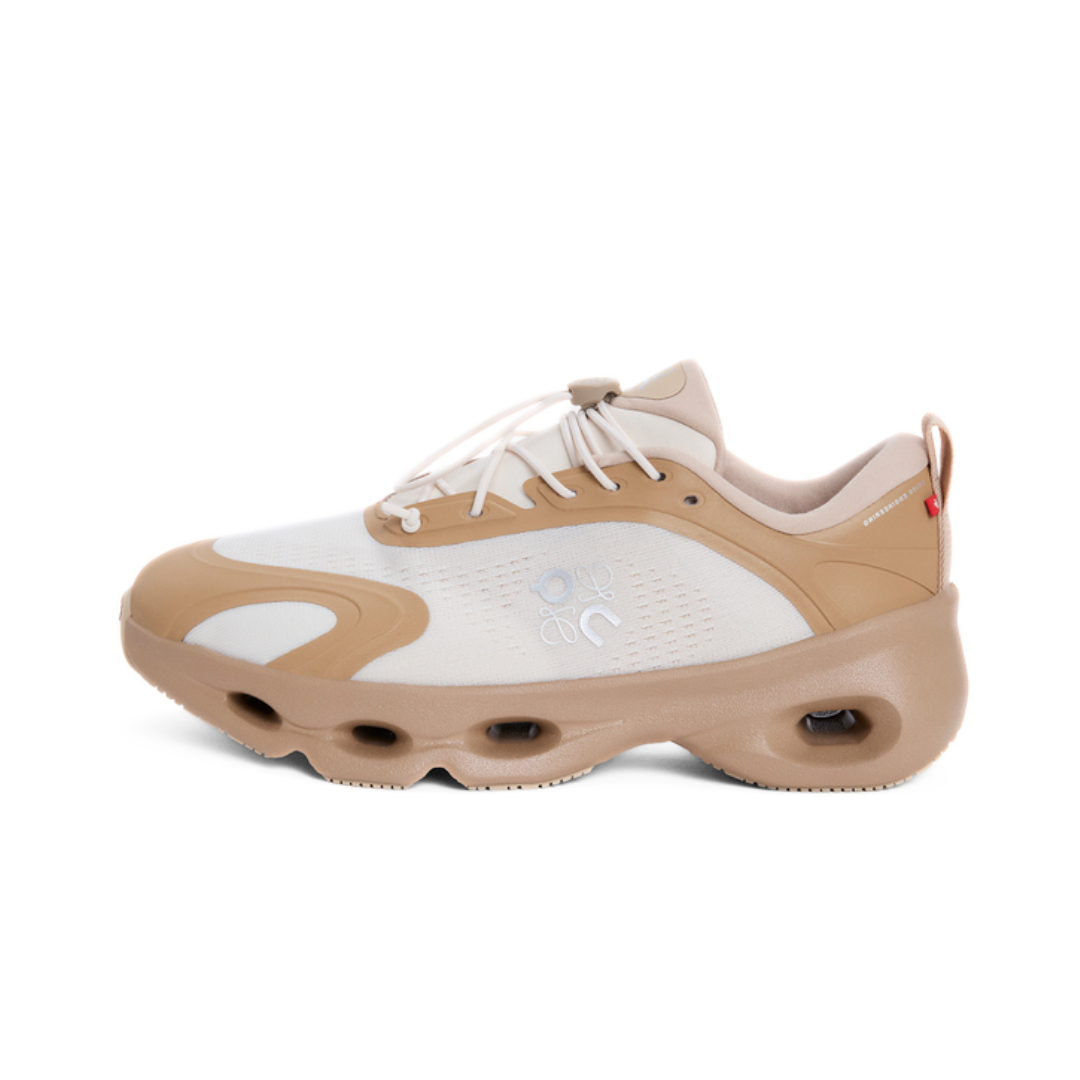 ON Running Cloudsolo Loewe Dark Sand Cream