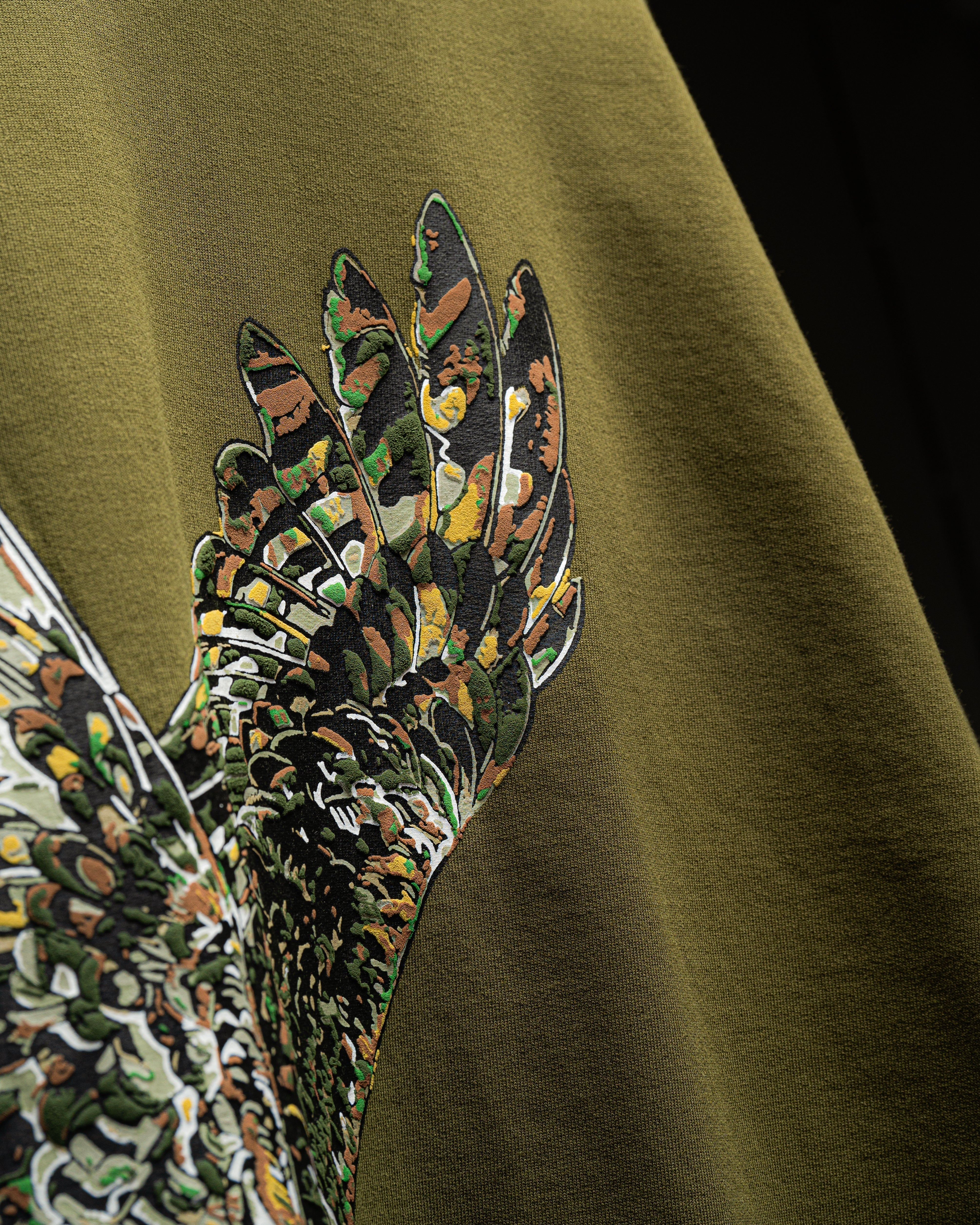Messenger Tee Olive