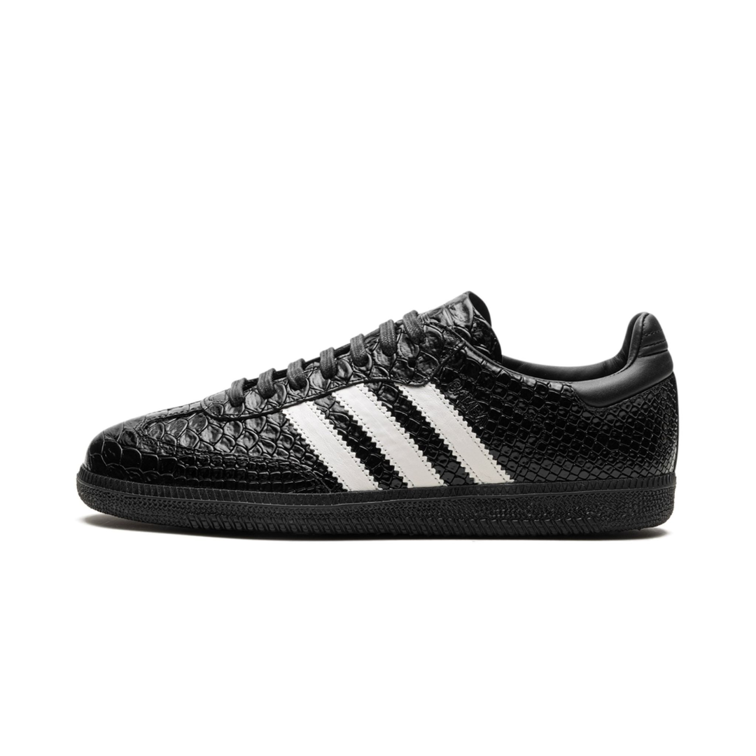 シューズ adidas SAMBA CLASSIC BLACK / RUNWHT Buy adidas Men's Samba Classic Soccer Shoe,Black/Running White
