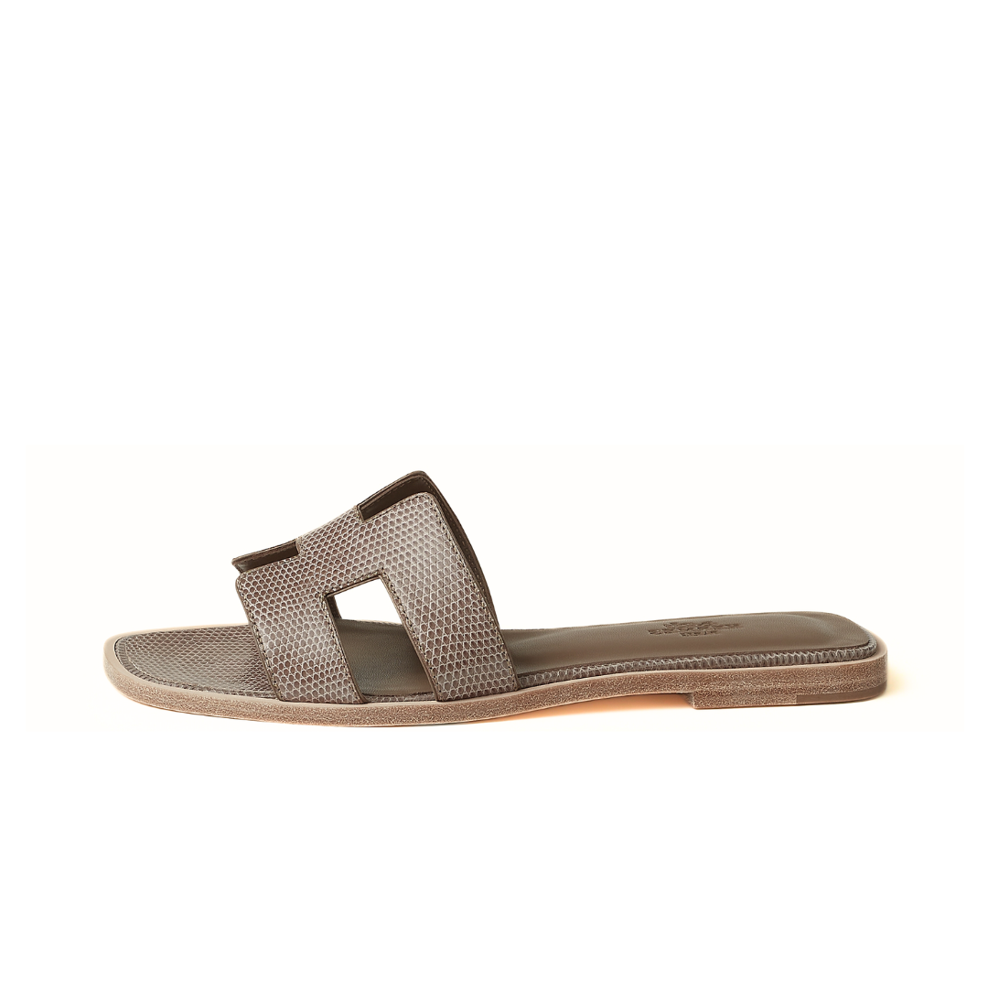 HERMES ORAN SANDAL ETOUPE
