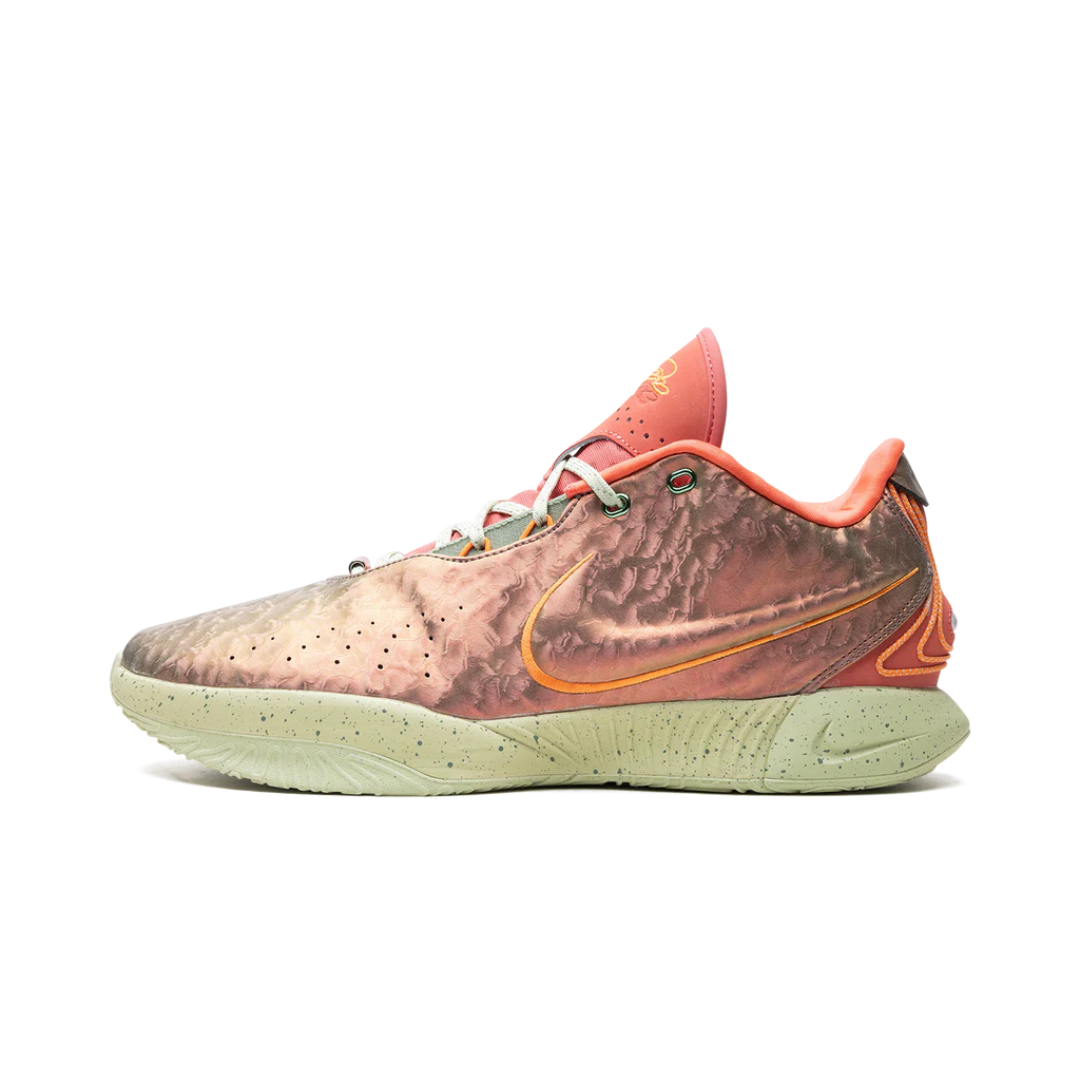 Nike LeBron 21 Queen Conch