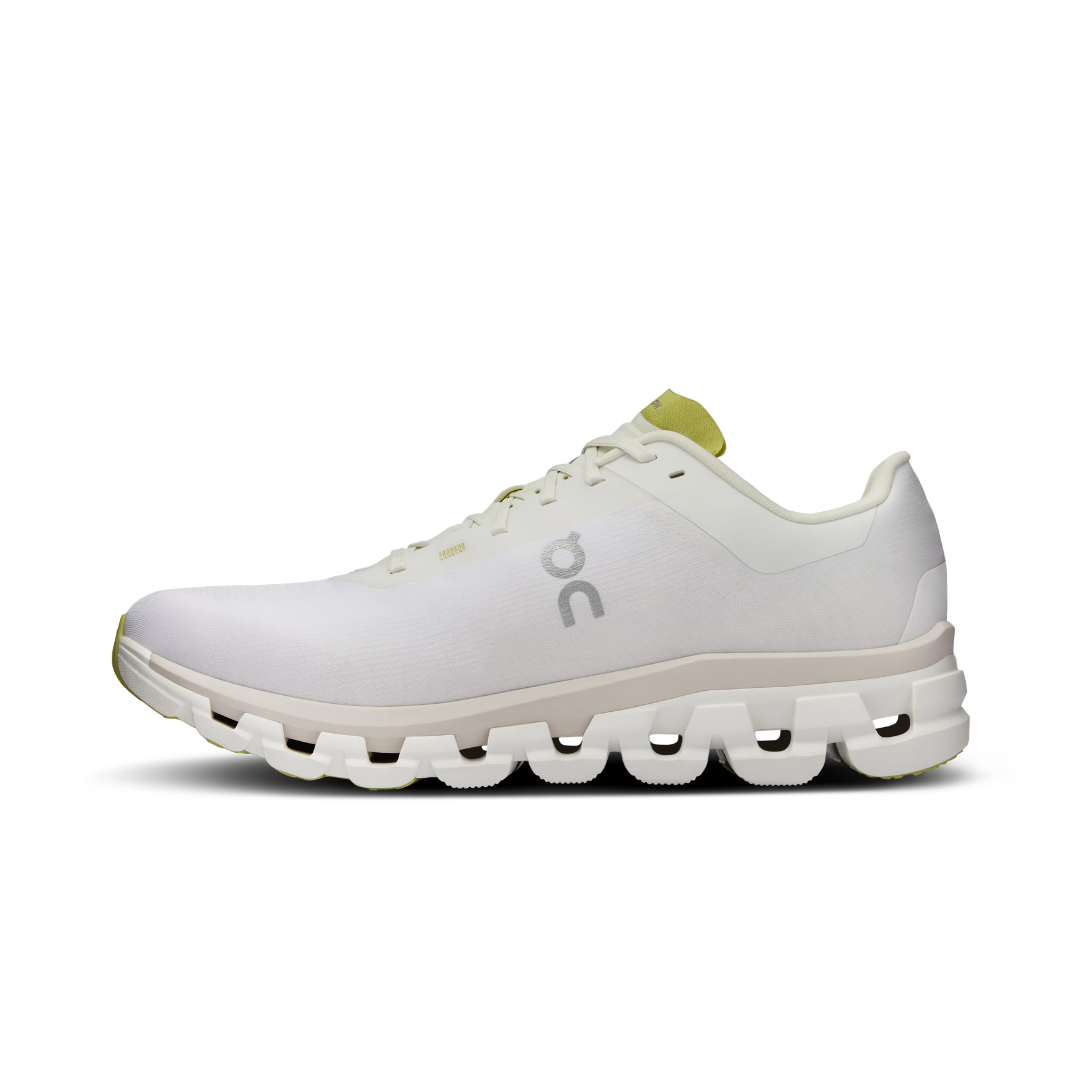 ON RUNNING CLOUDFLOW 4 WHITE SAND