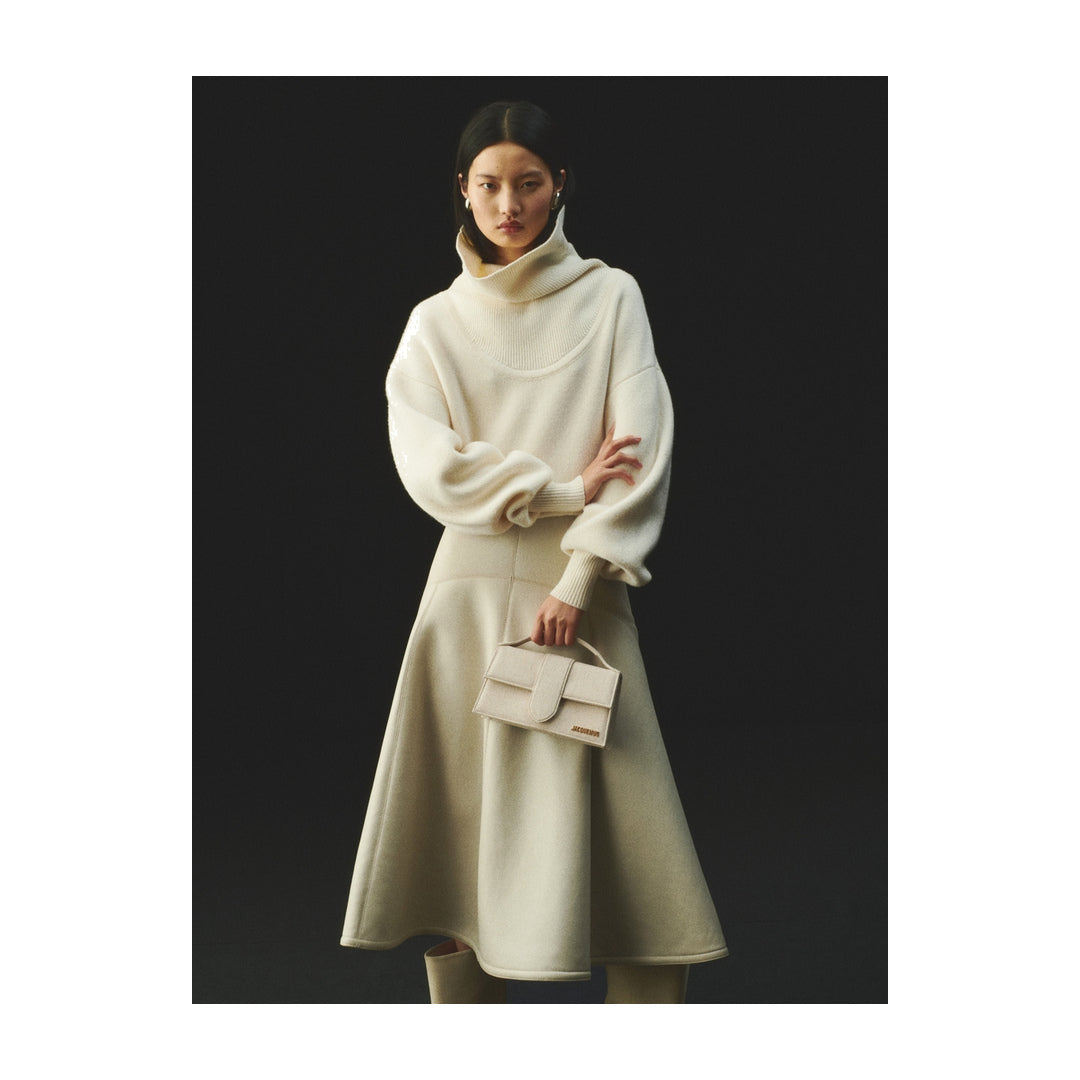 jacquemus The large Bambino Light Greige