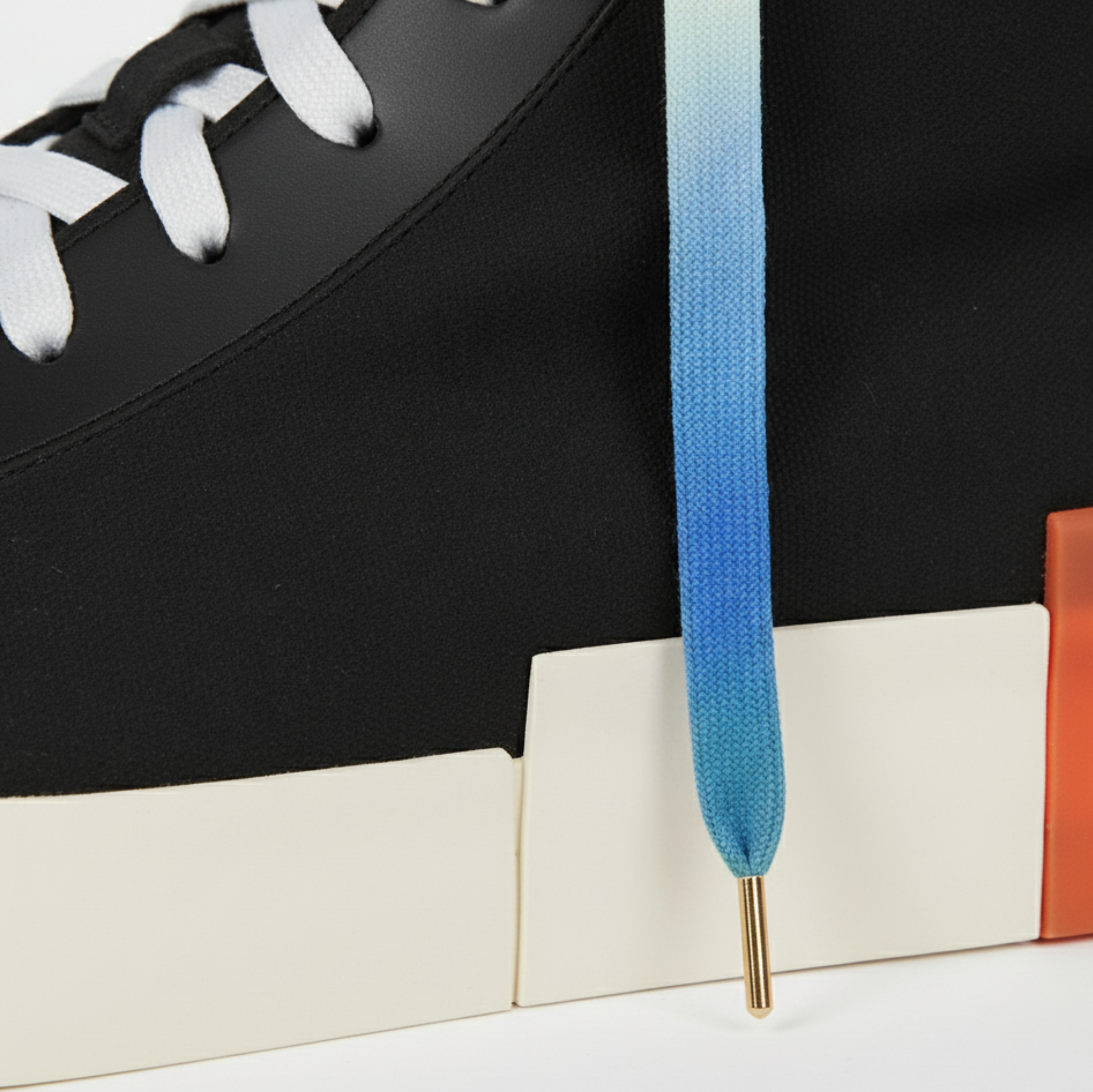 Ocean Surf Gradient Shoelaces | Ocean Blue - Green | Premium Gradient Flat Sneaker Laces by KNOTTY