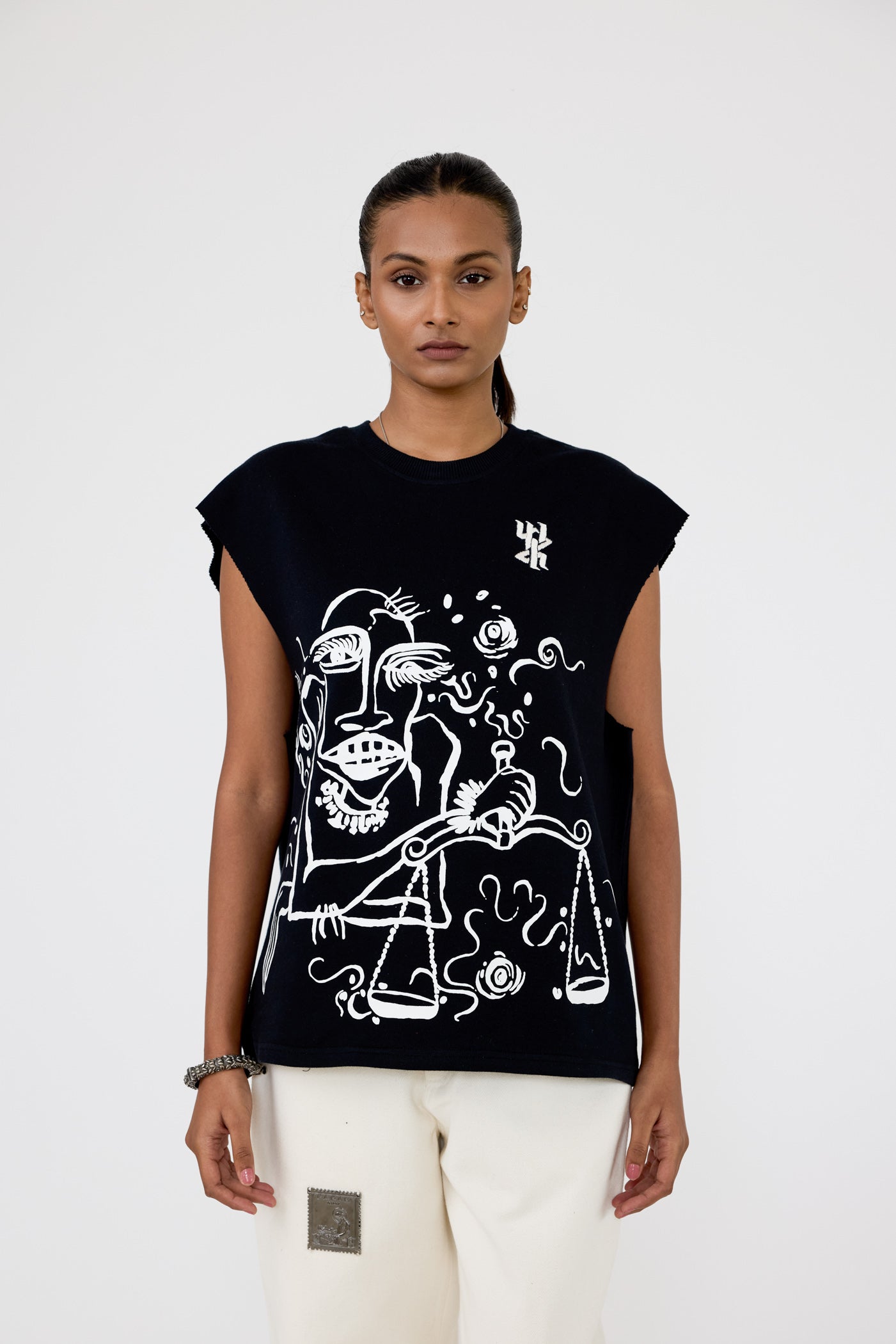 Gham-e-hisaab' sleeveless T-shirt