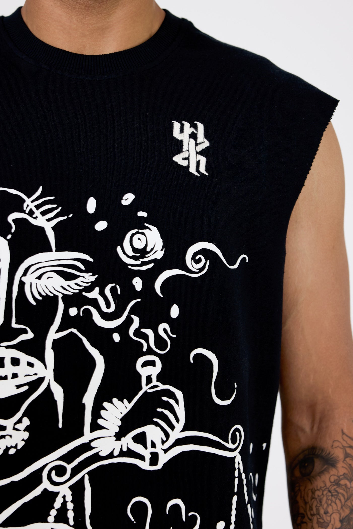 Gham-e-hisaab' sleeveless T-shirt