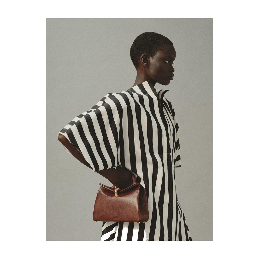 jacquemus The small Valérie Brown