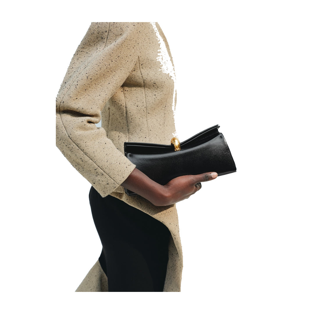 jacquemus The Valérie clutch Black