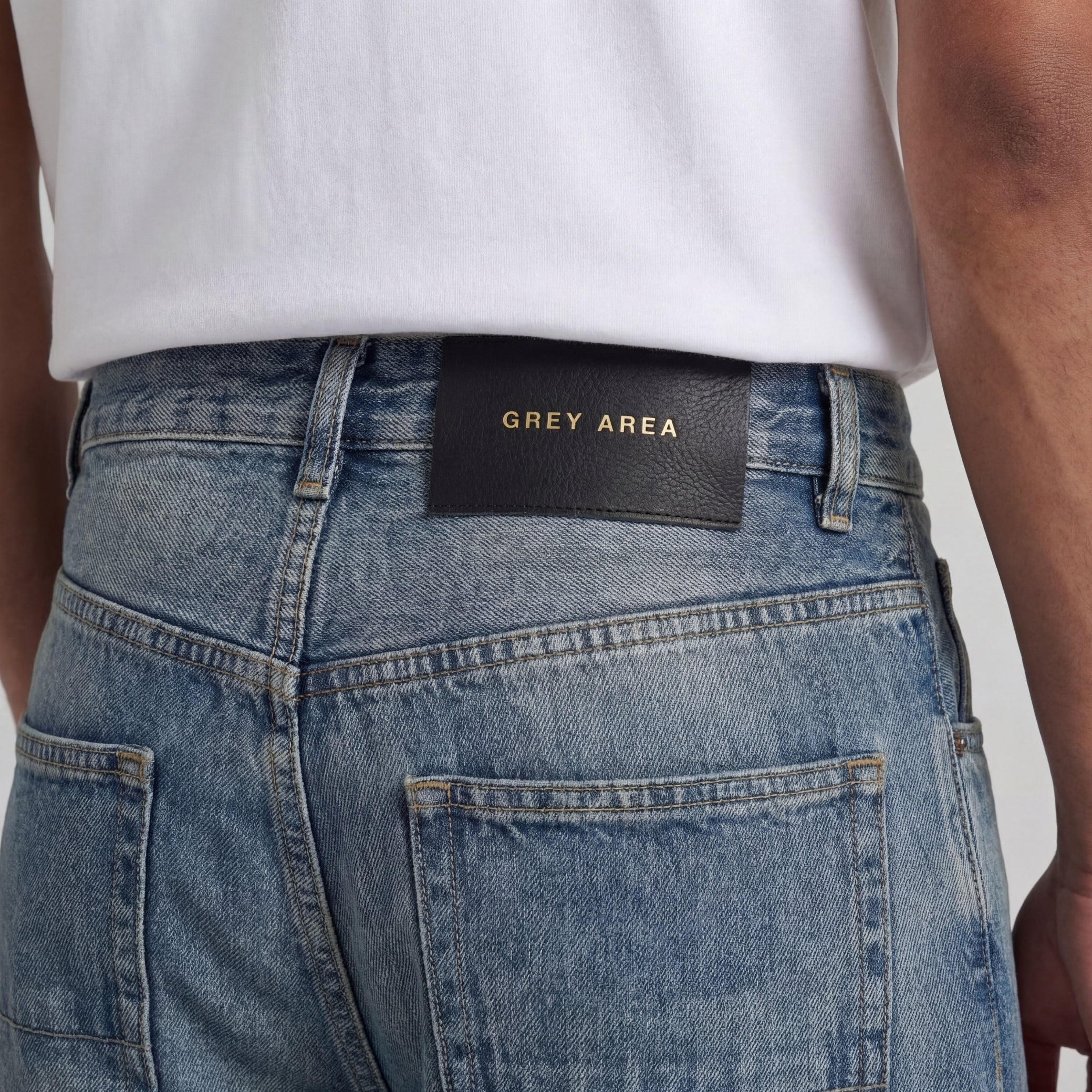 UTILITY FORM JEANS