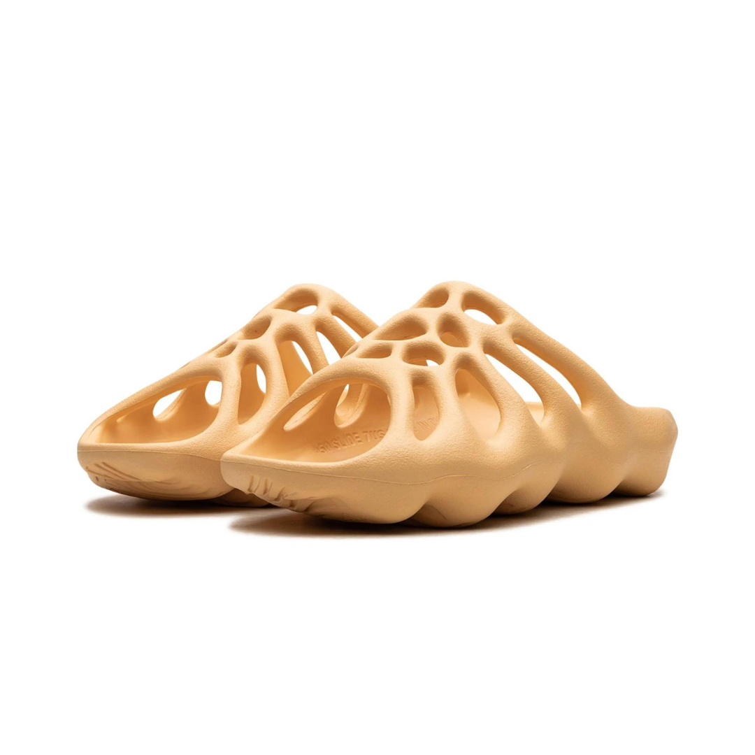 adidas Yeezy 450 Slide Cream