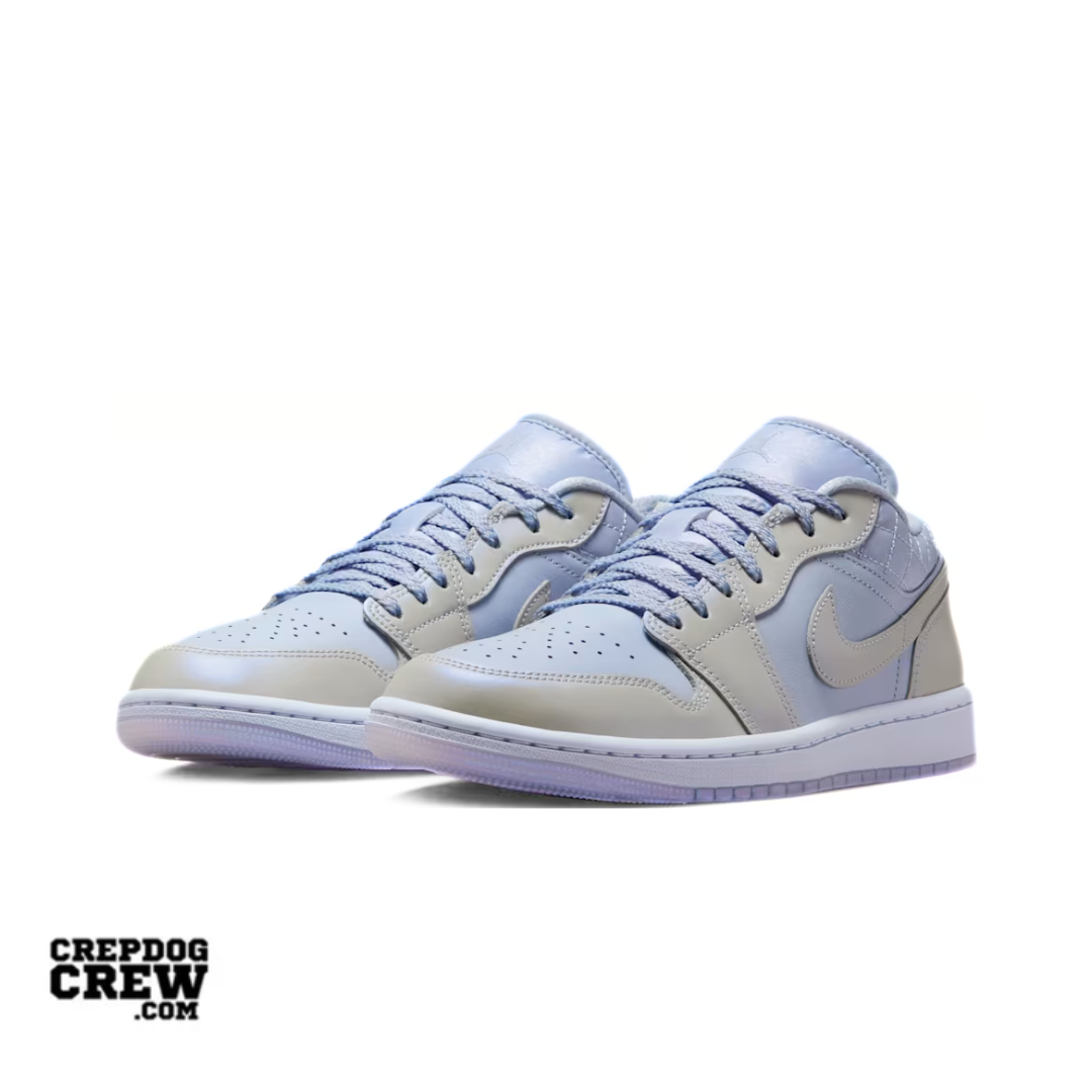 Jordan 1 Low SE Ghost Pearlized Quilt (W)