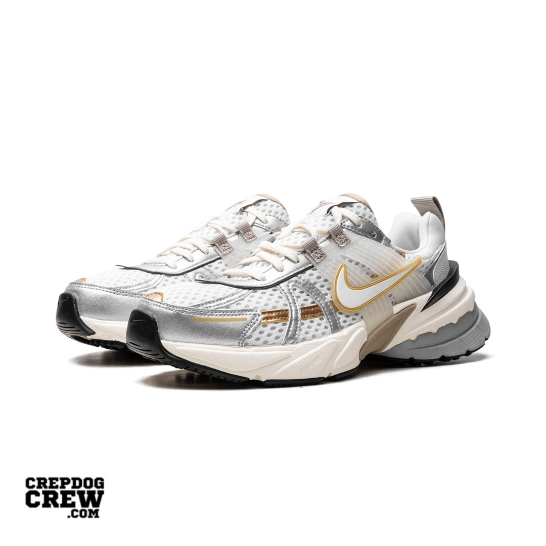 Nike V2K Run Khaki Metallic Silver (W)