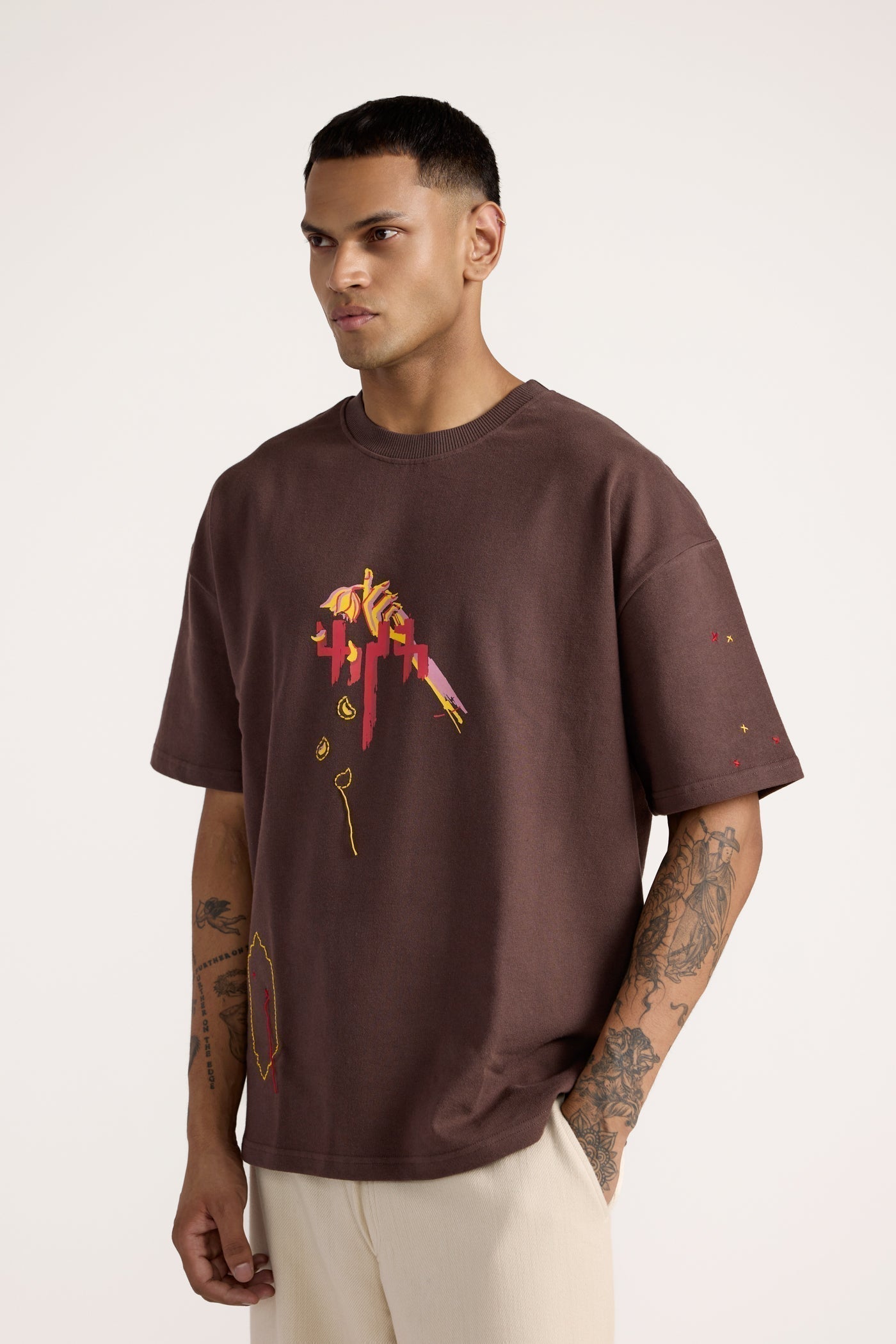 Mehboob' T-shirt