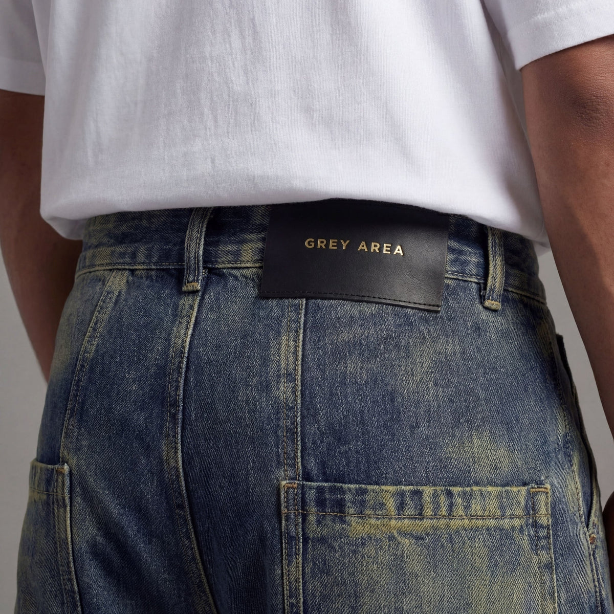 ARC CUT DENIM