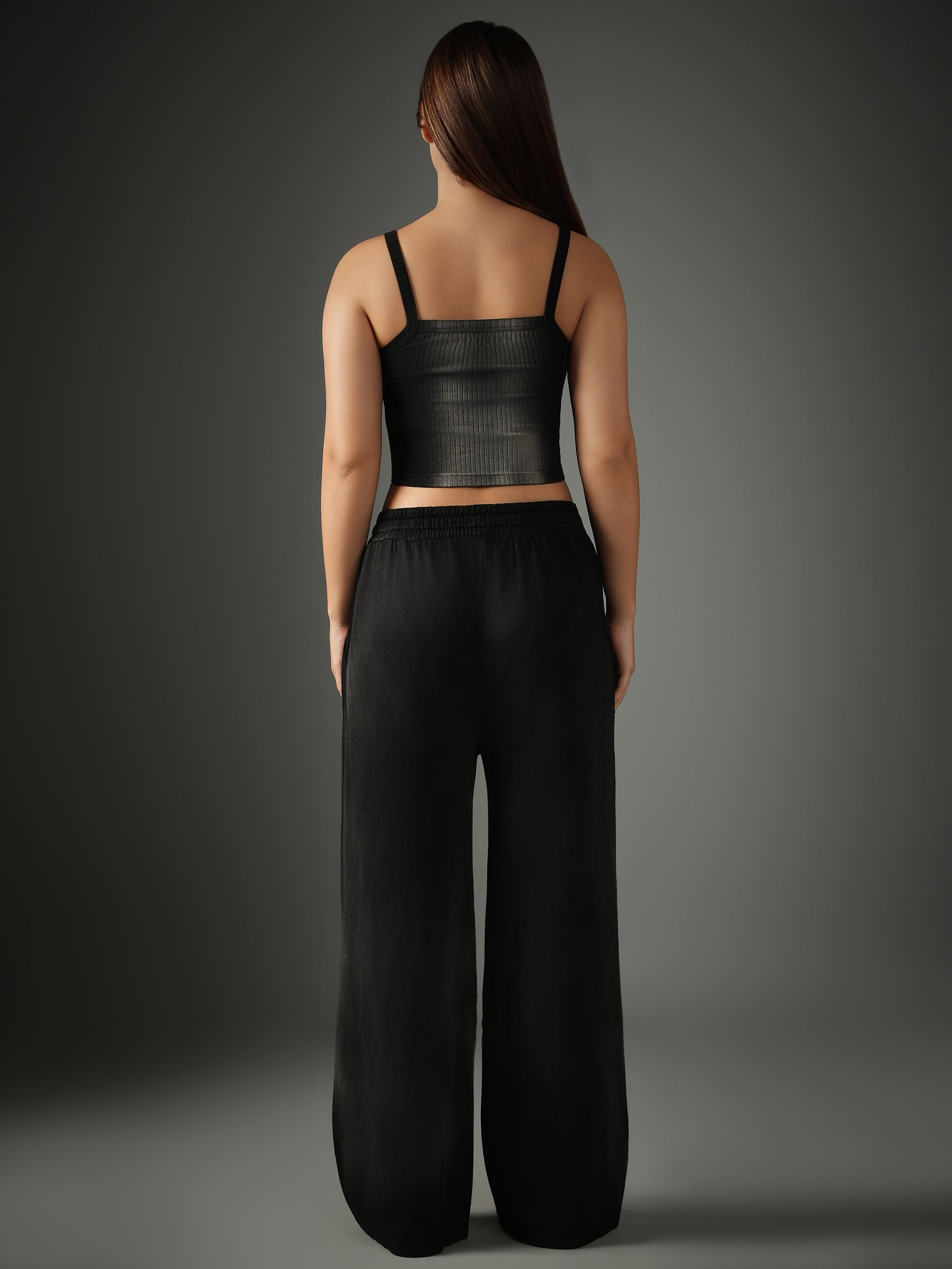 Spray Washed Crop Black