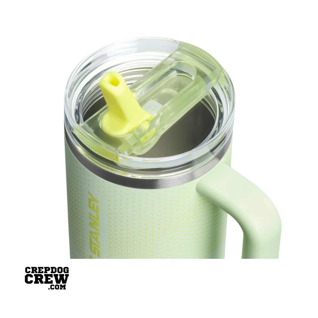 STANLEY TUMBLER Mug ProTour Flip Straw Honeydew Hypergrip 40 oz