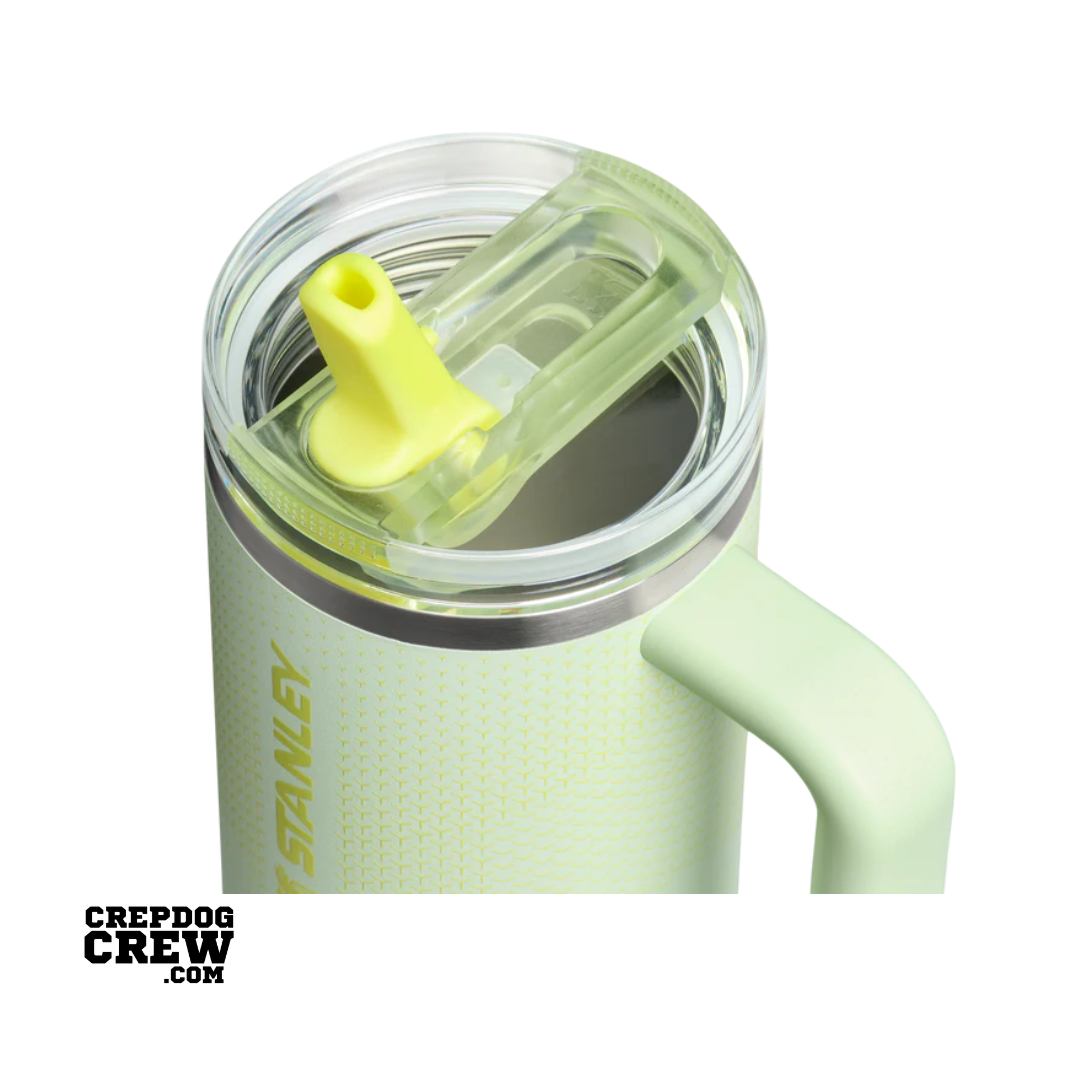 STANLEY TUMBLER Mug ProTour Flip Straw Honeydew Hypergrip 30 oz