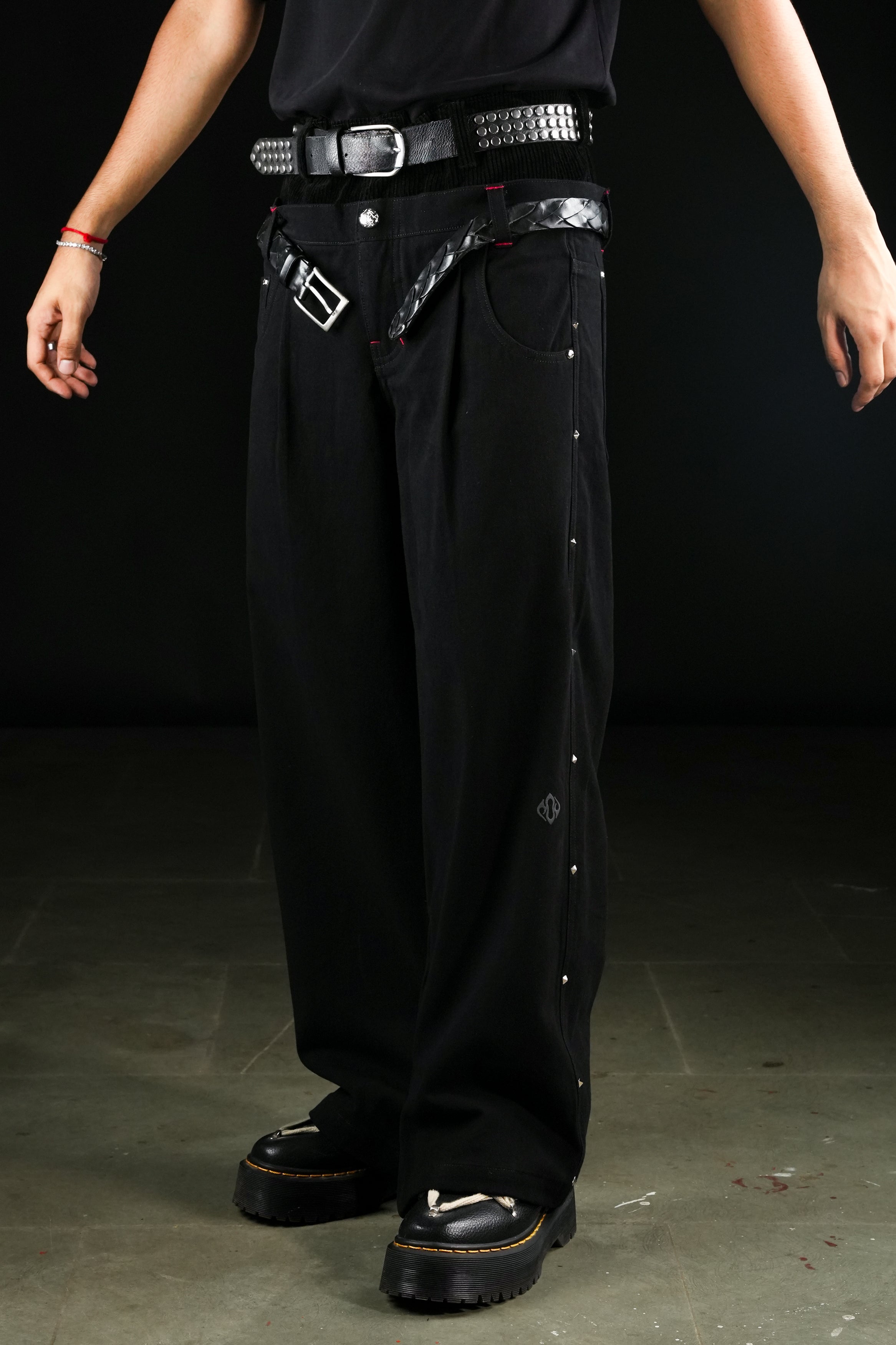 Sagging Jeans-Black - MTM