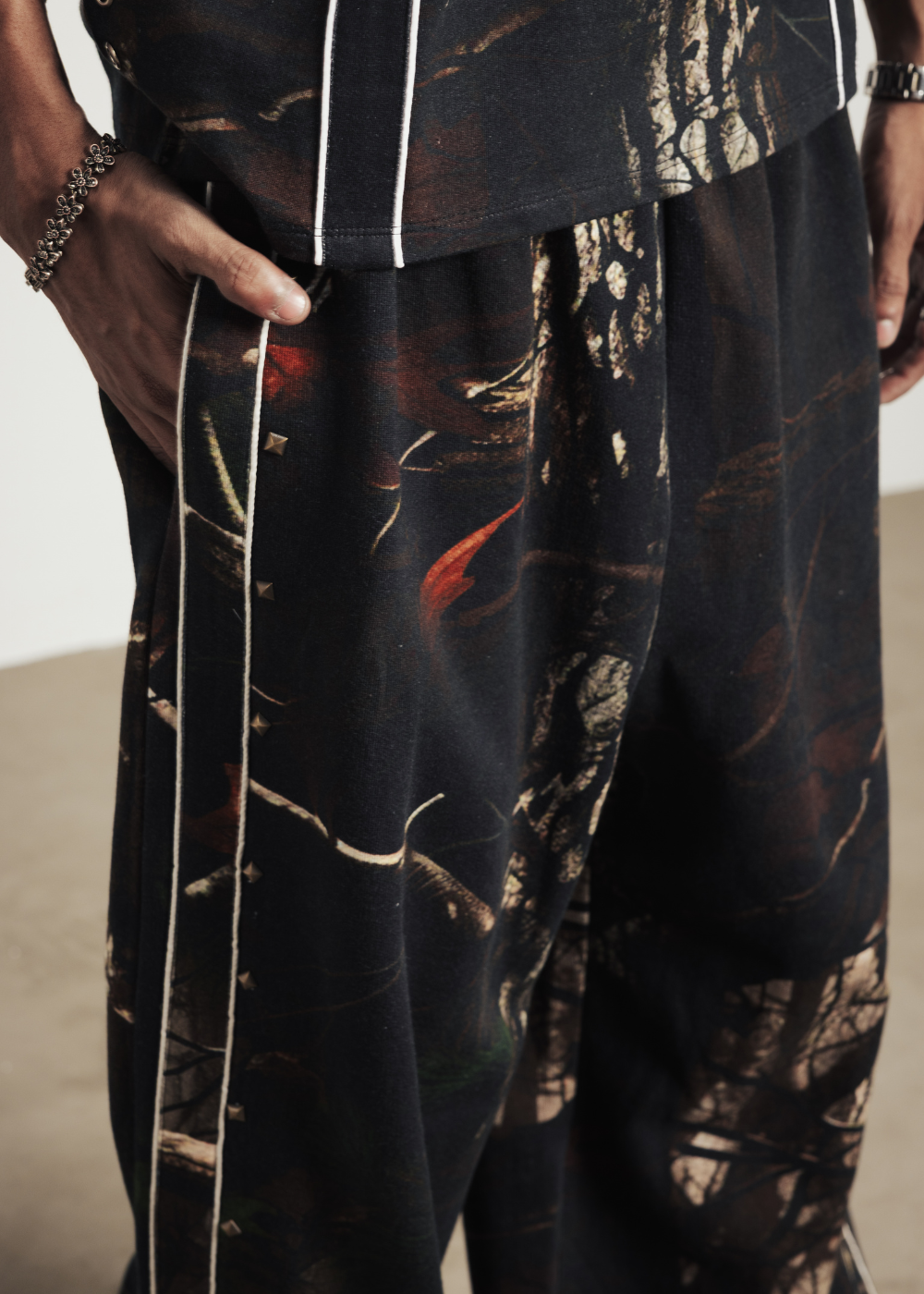 oak stripe sweatpant