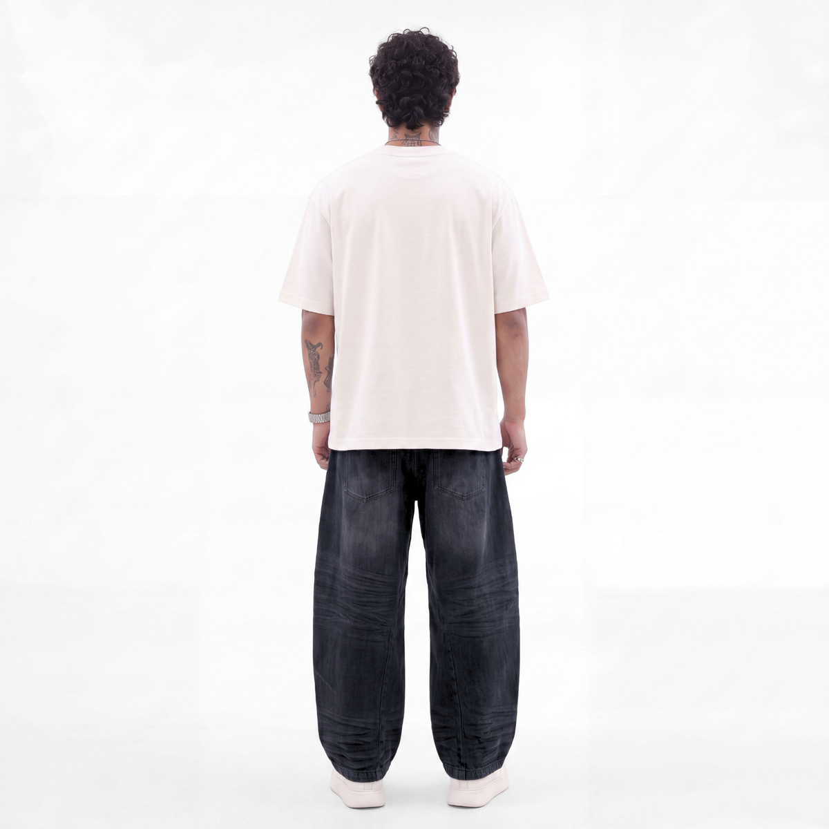 UNDEFINED WHITE T-SHIRT