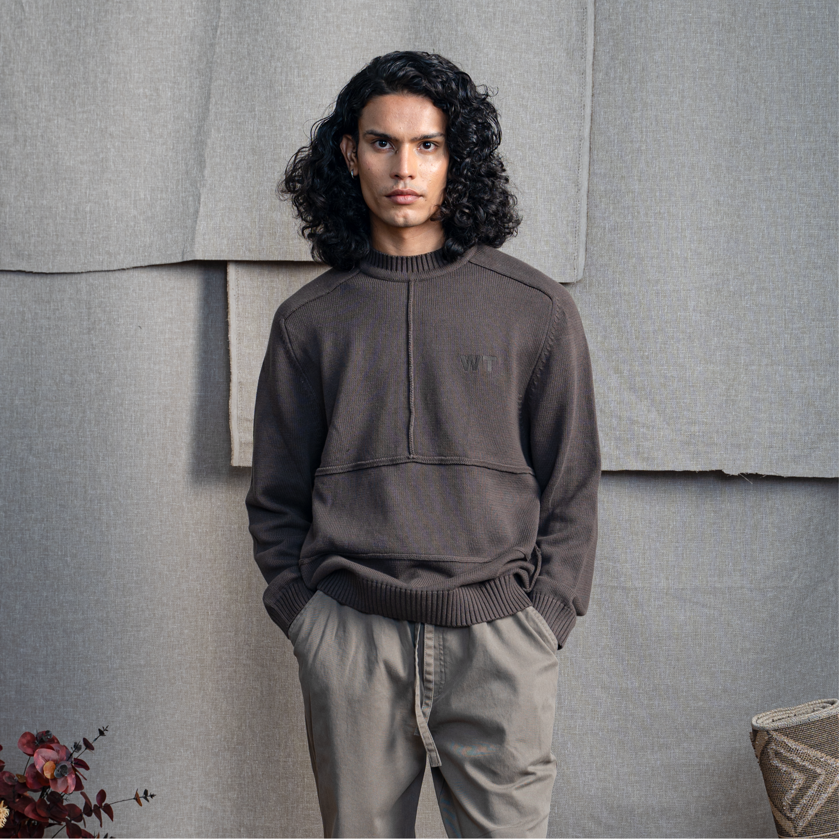 KNITTED CREW NECK JUMPER - ASH WOOD