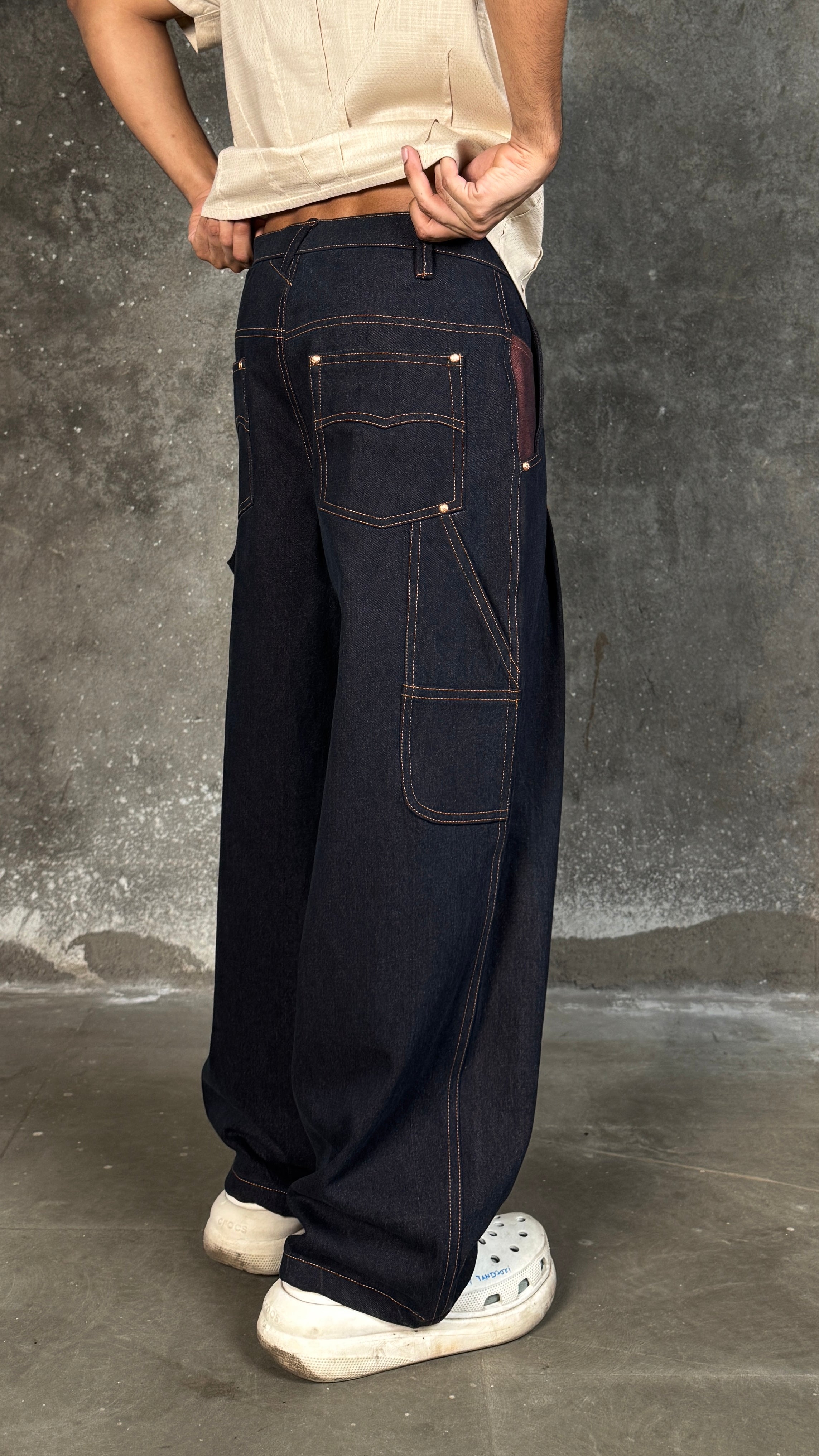 Double Pleats Masti-Raw Cola.