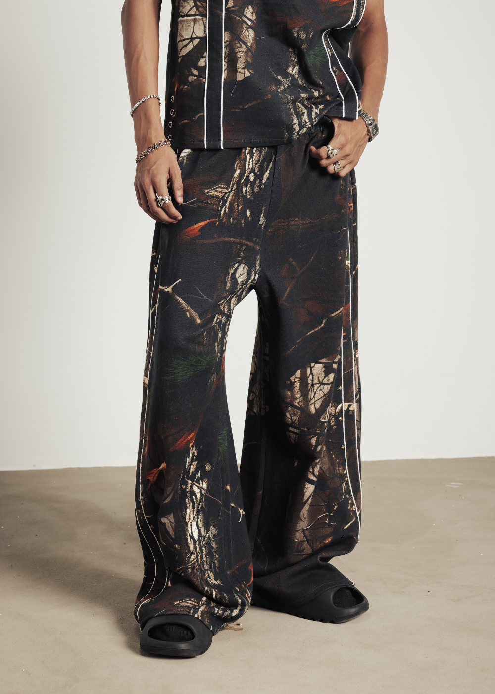 oak stripe sweatpant