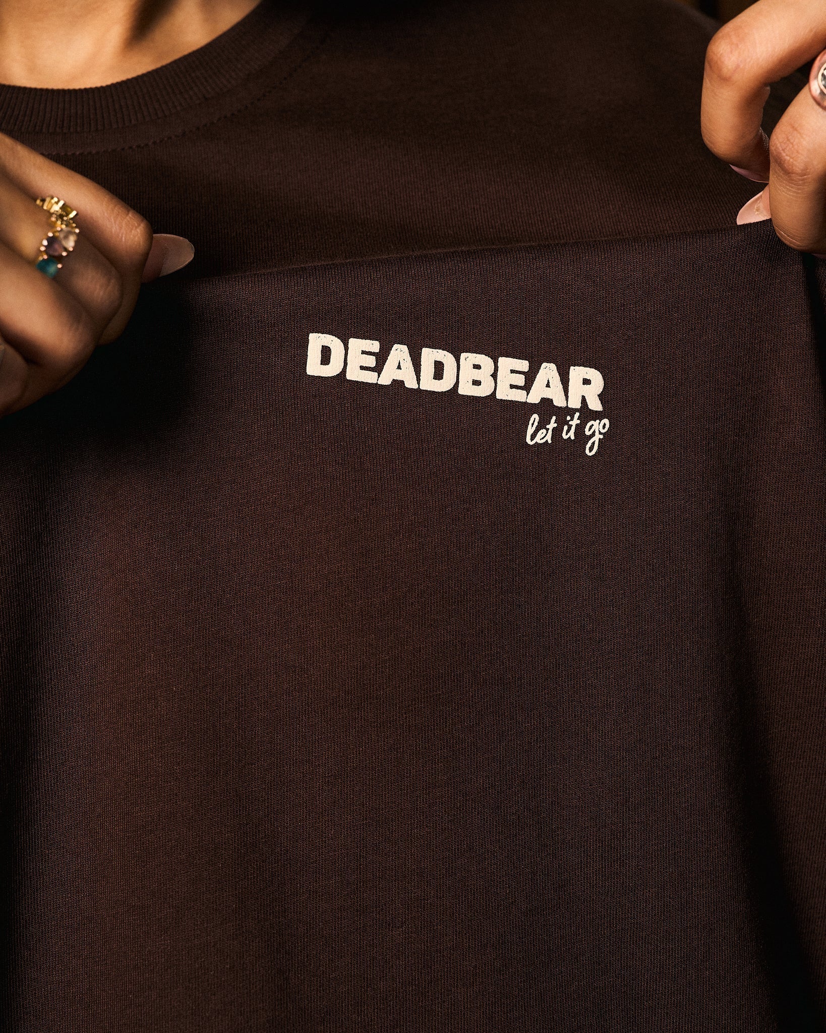 Closure Tee Brown