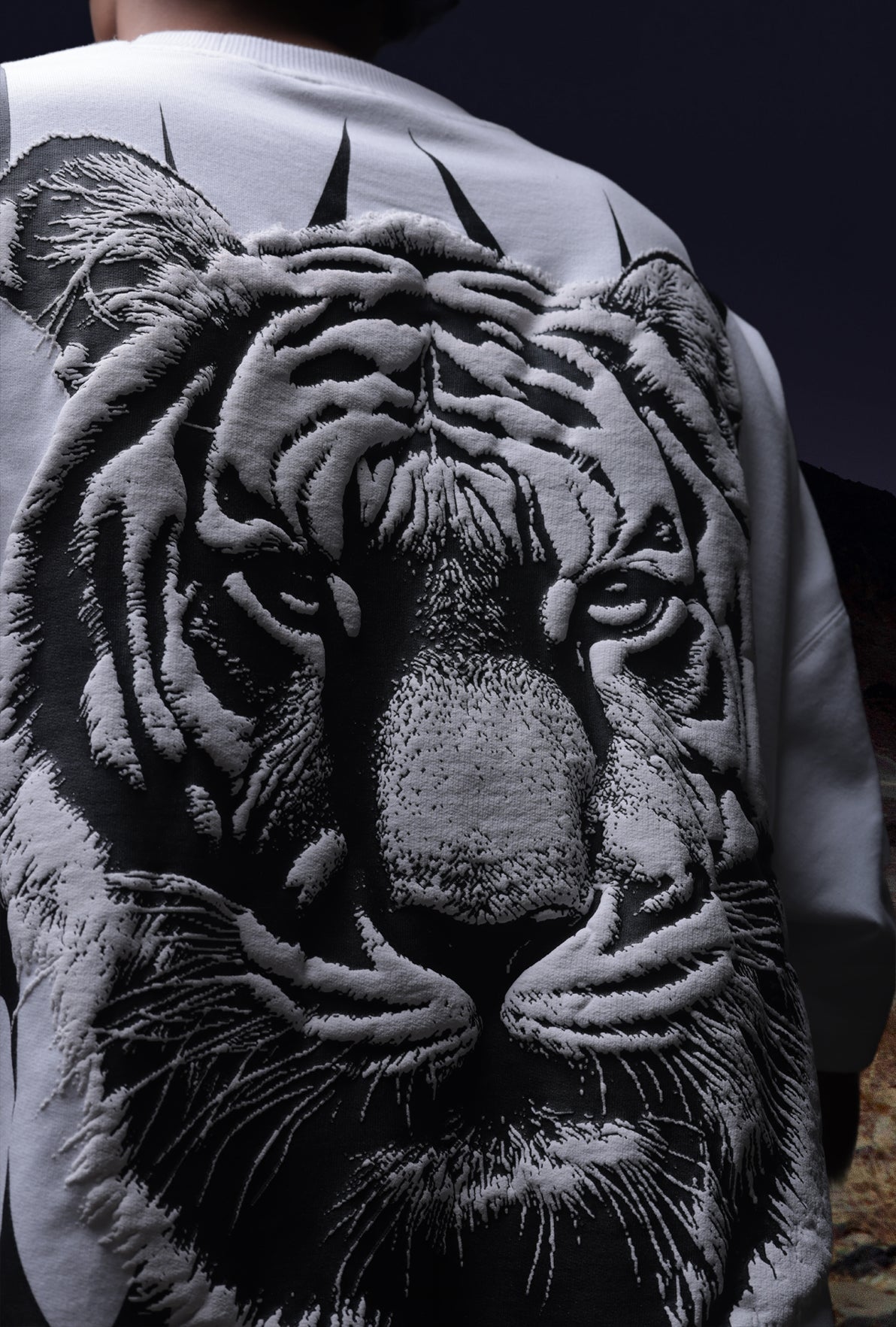 IVORY PREDATOR T-SHIRT