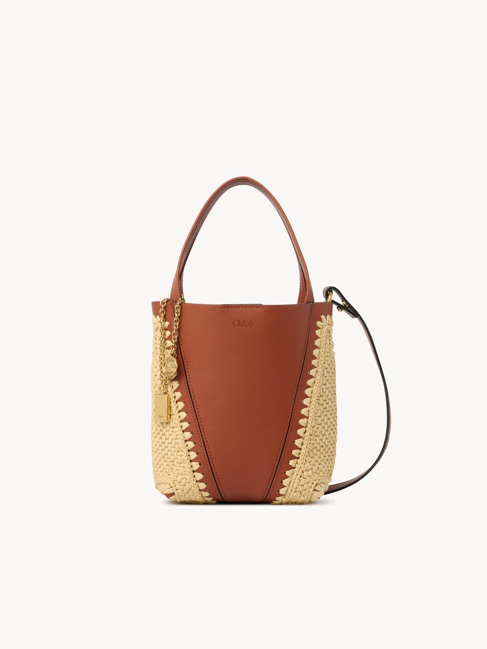 CHLOE Small Chloé Spin tote bag in raffia-effect & leather Clay Brown