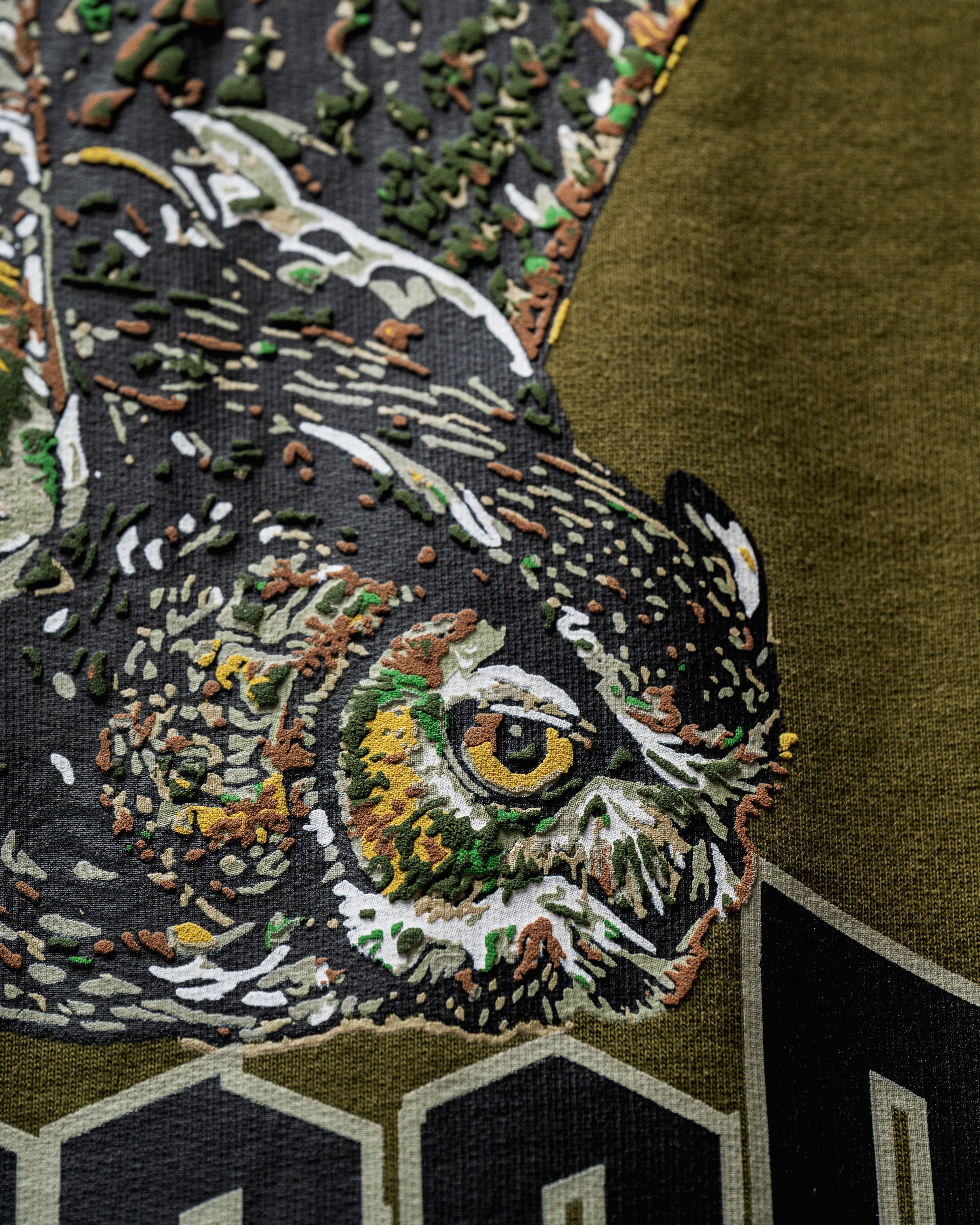 Messenger Tee Olive