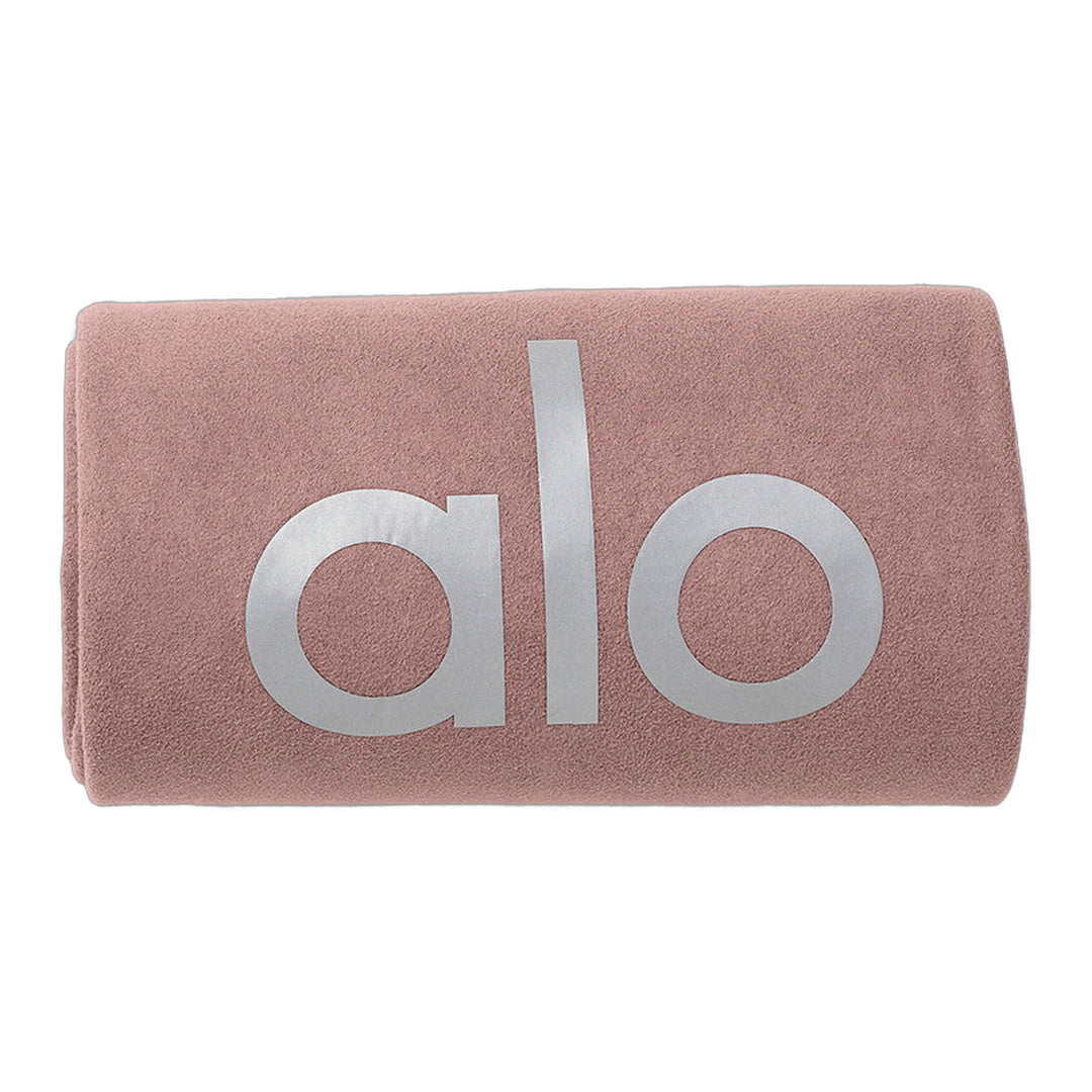 alo Grounded No-Slip Towel - Smoky Quartz