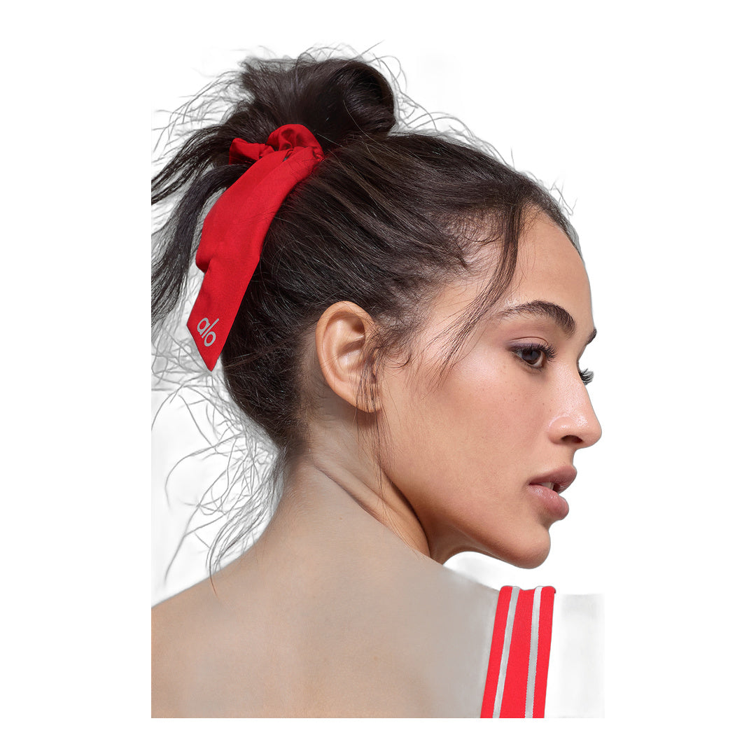 alo Love Knots Tie Scrunchie - Bright Red