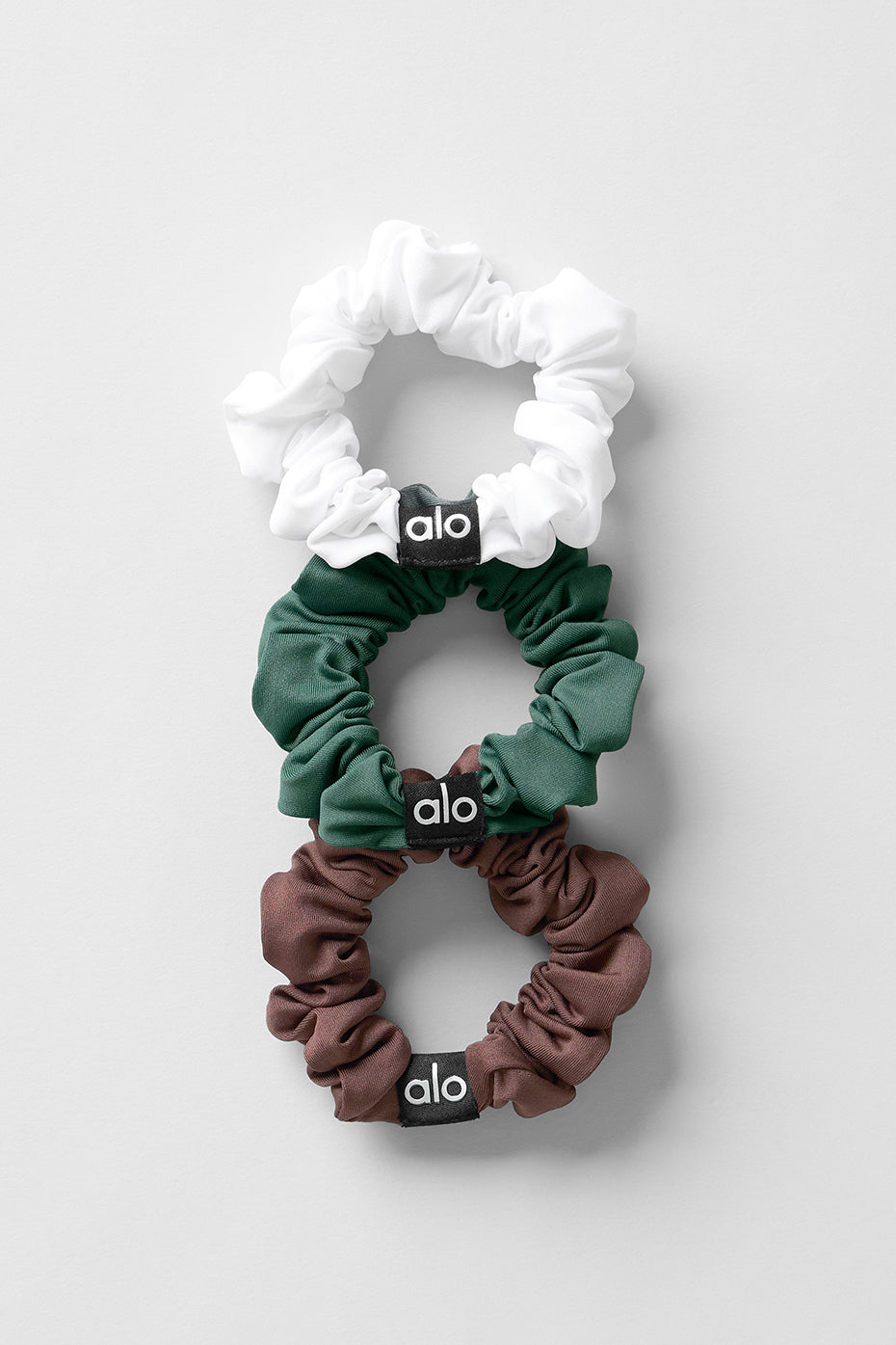 alo Fresh Mini Scrunchie 3-Pack - Brownstone/White/Clover Green