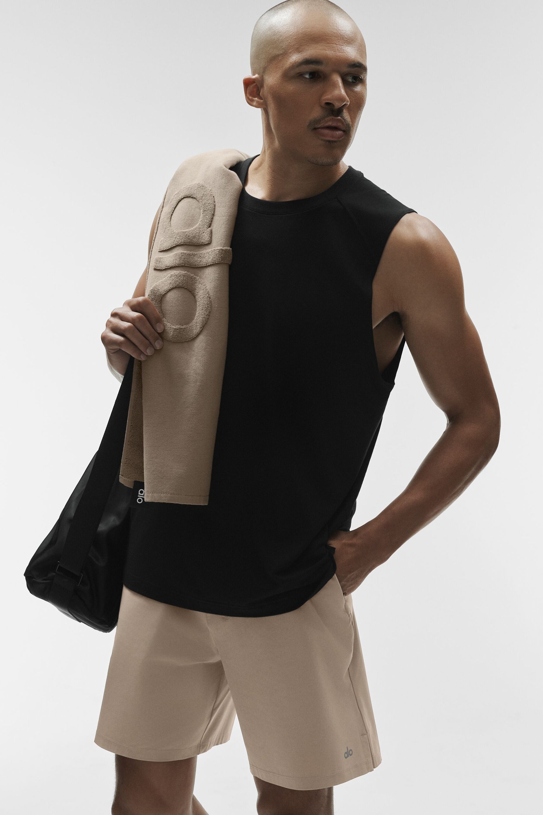 alo Keep It Cool Gym Towel - Gravel