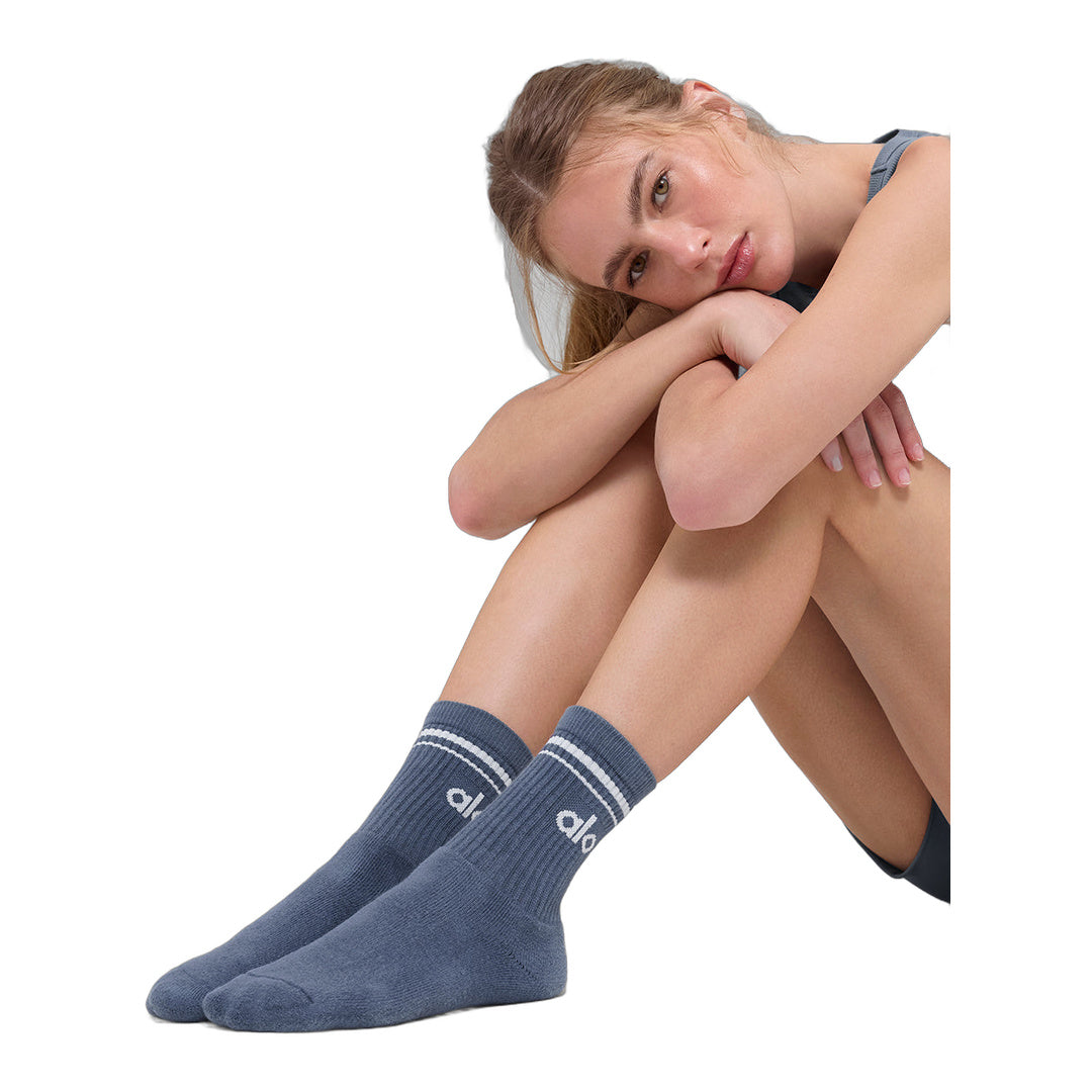 alo Unisex Half-Crew Throwback Sock - Bluestone/White