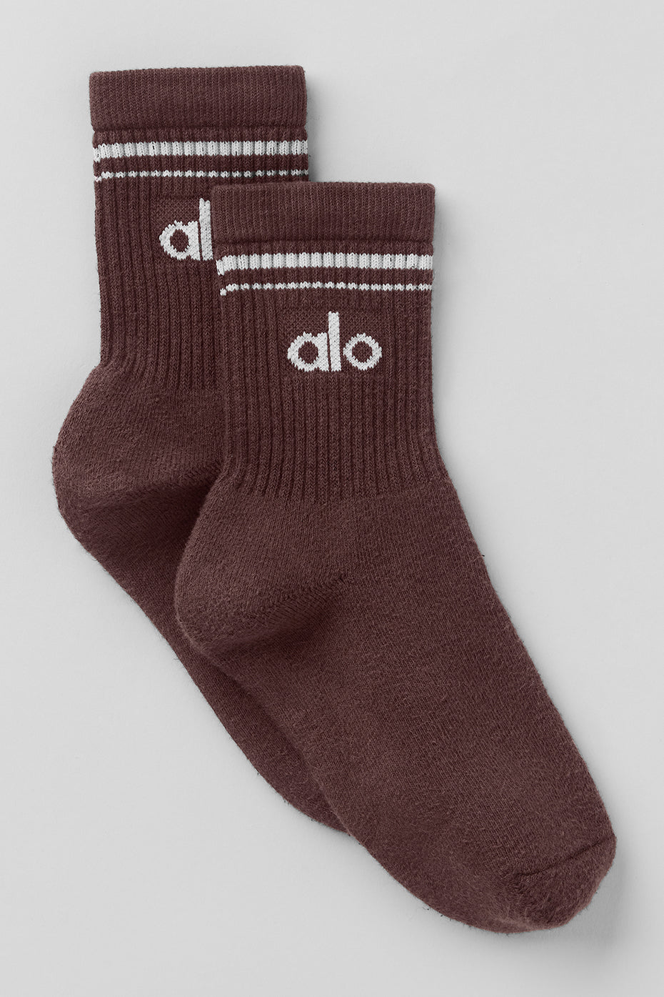 alo Unisex Half-Crew Throwback Sock - Brownstone/White