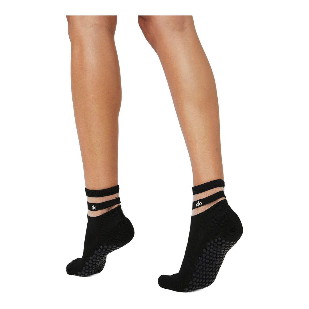 alo Women's Pulse Grip Sock - Black