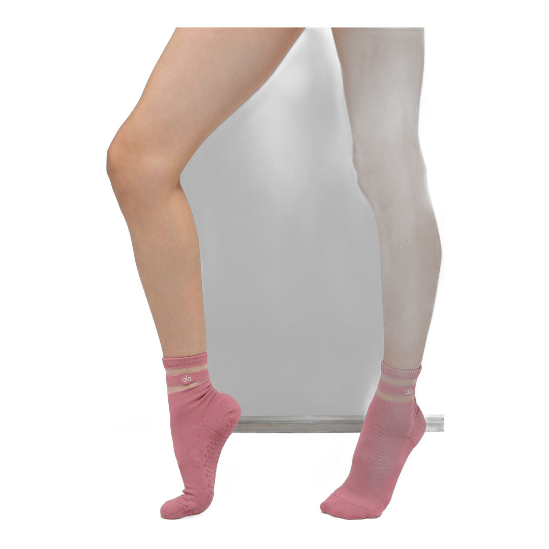 alo Women's Pulse Grip Sock - Pink Wild Rose