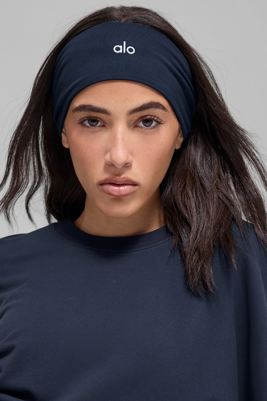alo Performance Conquer Headband - Navy