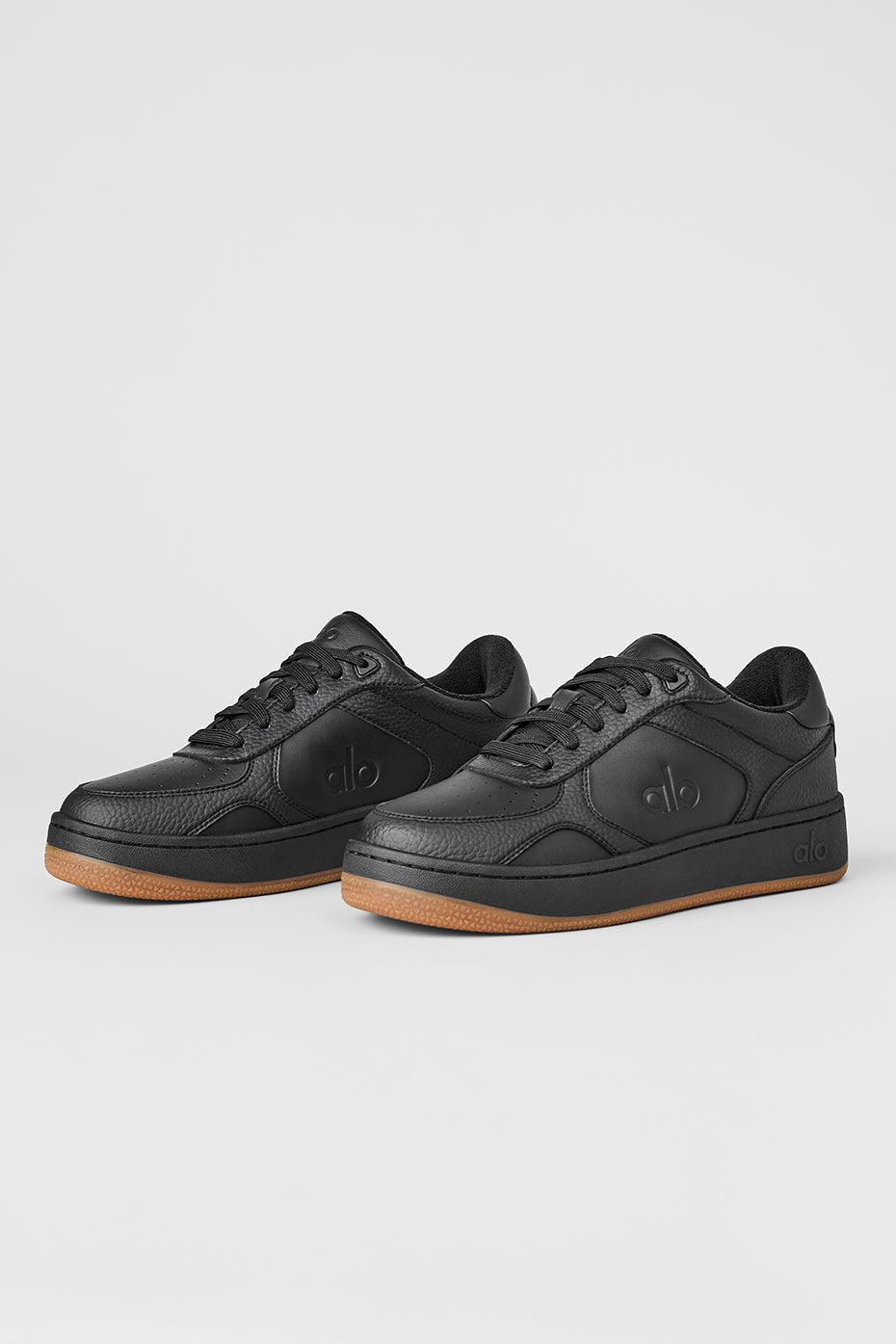alo ALO Recovery Mode Sneaker - Black/Gum