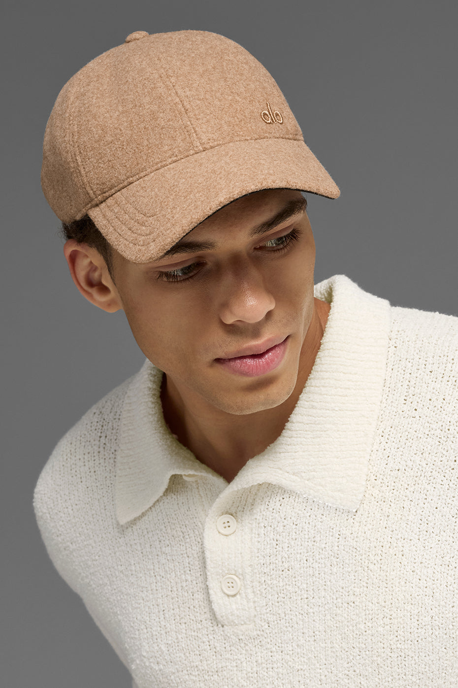 alo Prestige Off-Duty Cap - Toasted Almond