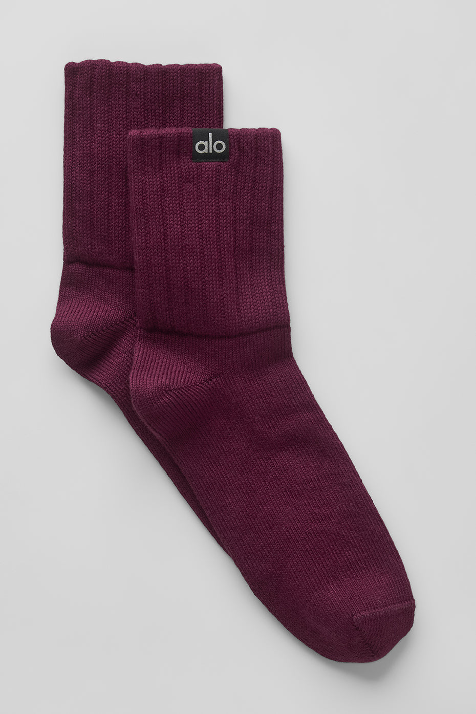 alo Unisex Half-Crew Scrunch Sock - Burgundy