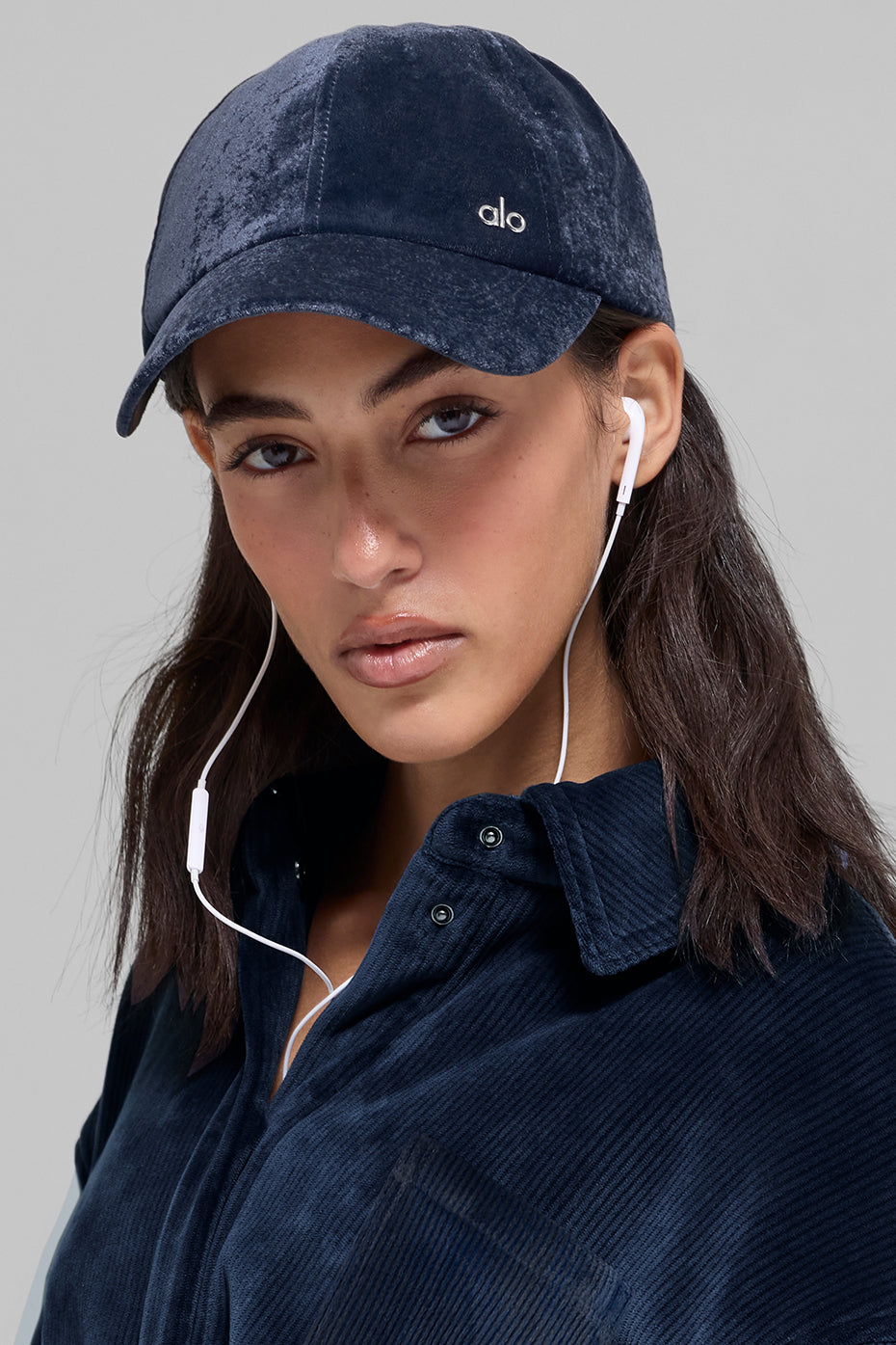 alo Velvet Off-Duty Cap - Navy